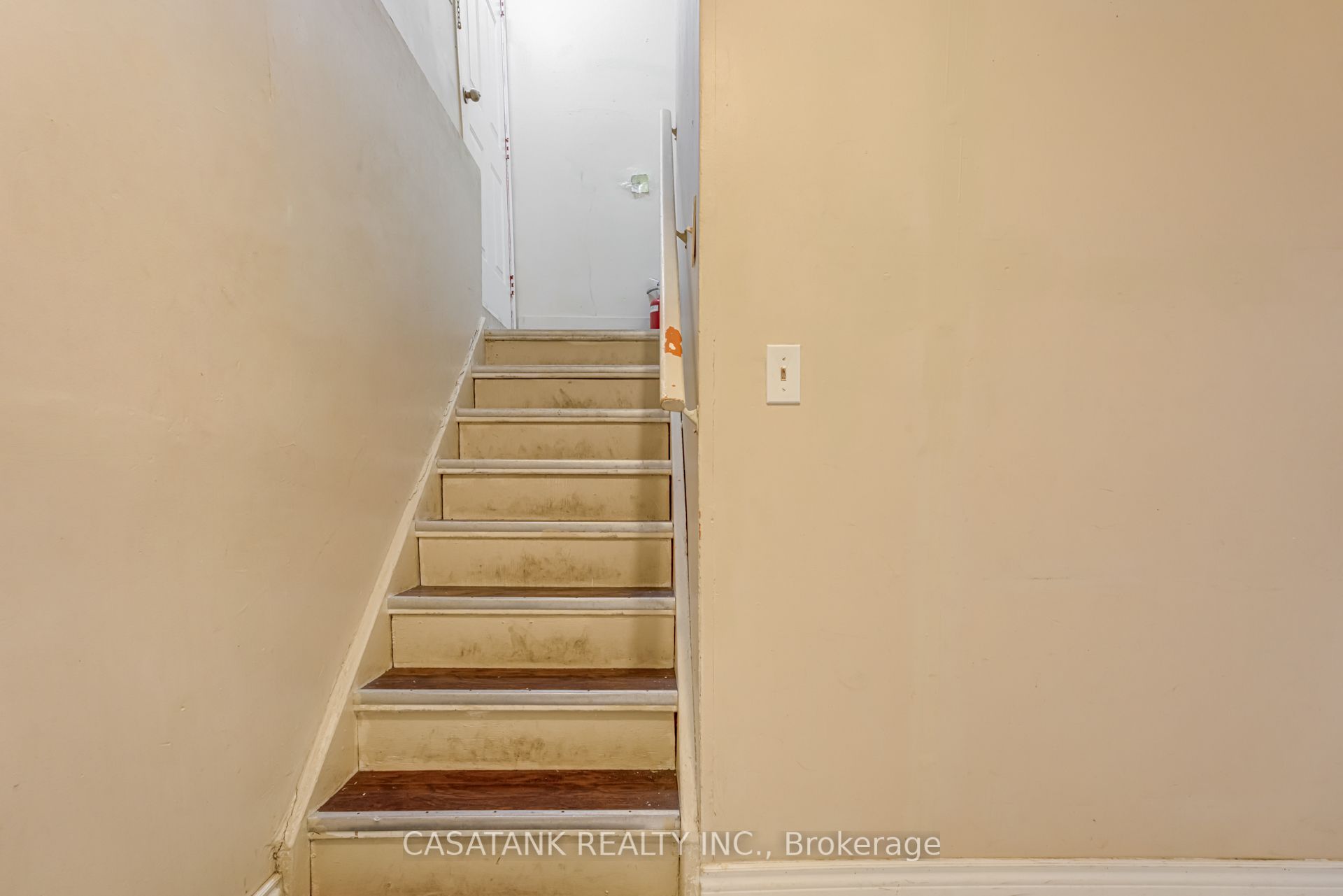 Photo 68 of 34 Willerton Close, Brampton, Brampton North — HOMEH