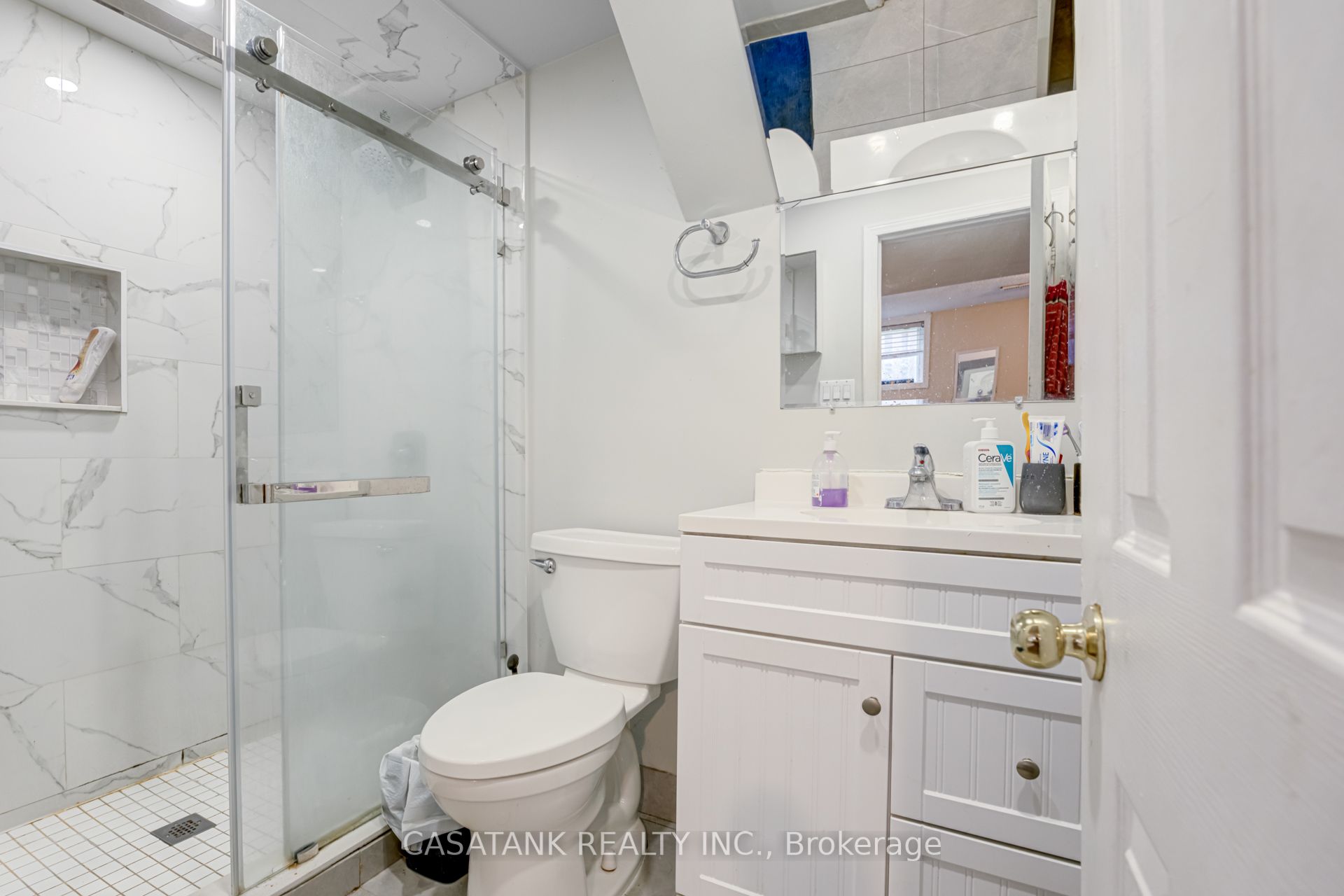 Photo 71 of 34 Willerton Close, Brampton, Brampton North — HOMEH