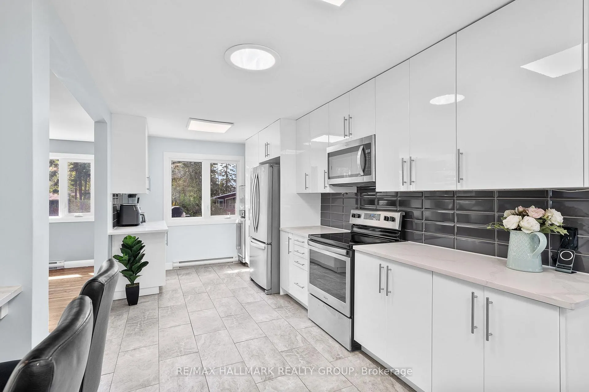 Photo 60 of 1880 Barnhart Place, Ottawa, Alta Vista/Faircrest Heights — HOMEH