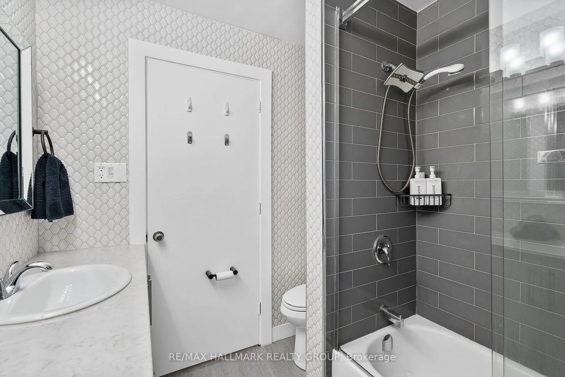Photo 166 of 1880 Barnhart Place, Ottawa, Alta Vista/Faircrest Heights — HOMEH