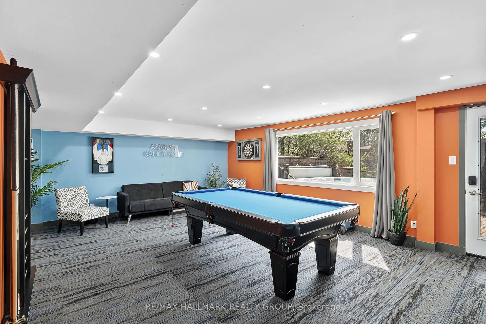 Photo 203 of 1880 Barnhart Place, Ottawa, Alta Vista/Faircrest Heights — HOMEH
