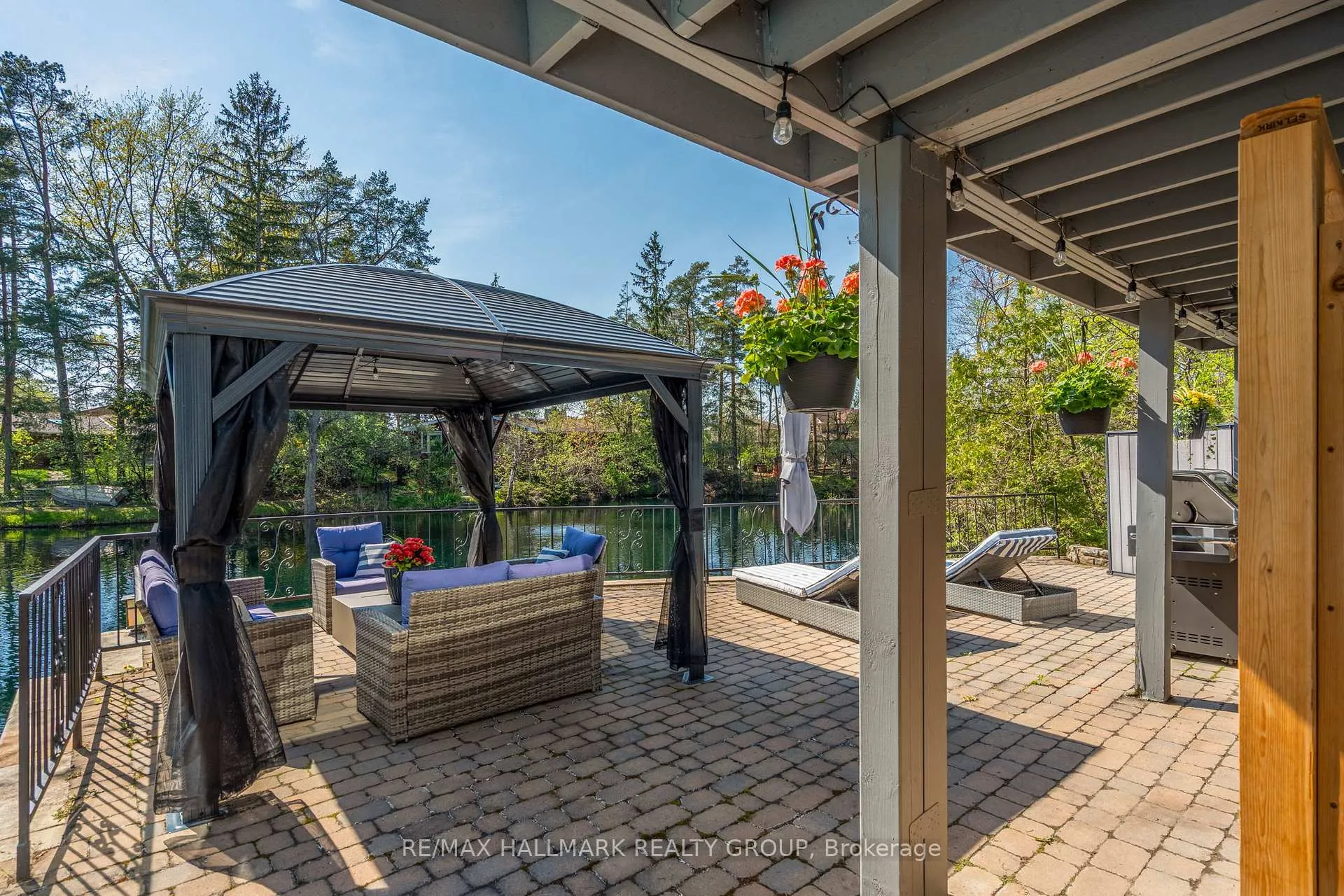 Photo 262 of 1880 Barnhart Place, Ottawa, Alta Vista/Faircrest Heights — HOMEH