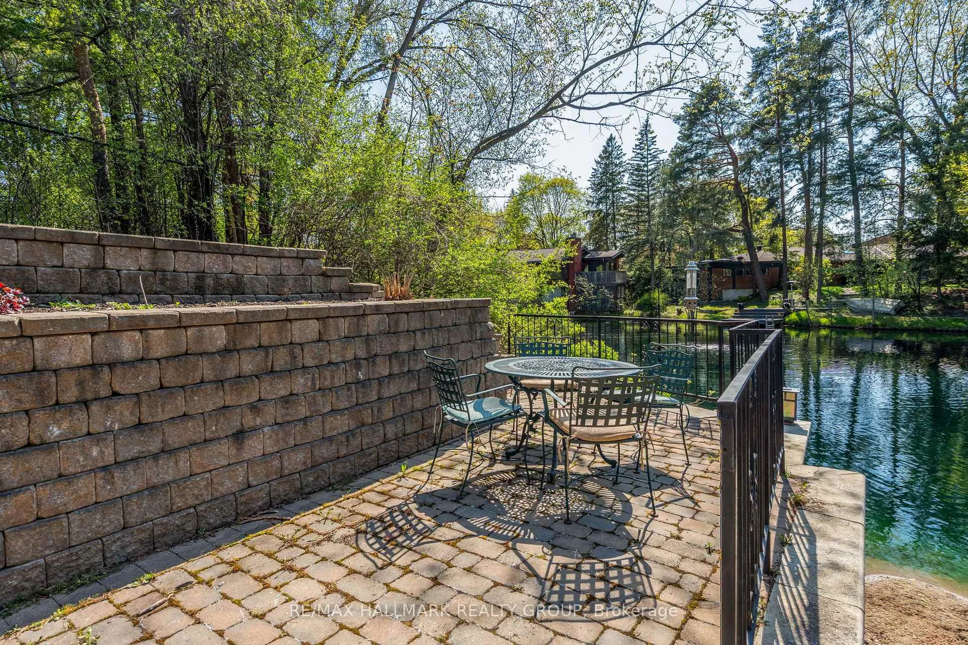 Photo 290 of 1880 Barnhart Place, Ottawa, Alta Vista/Faircrest Heights — HOMEH