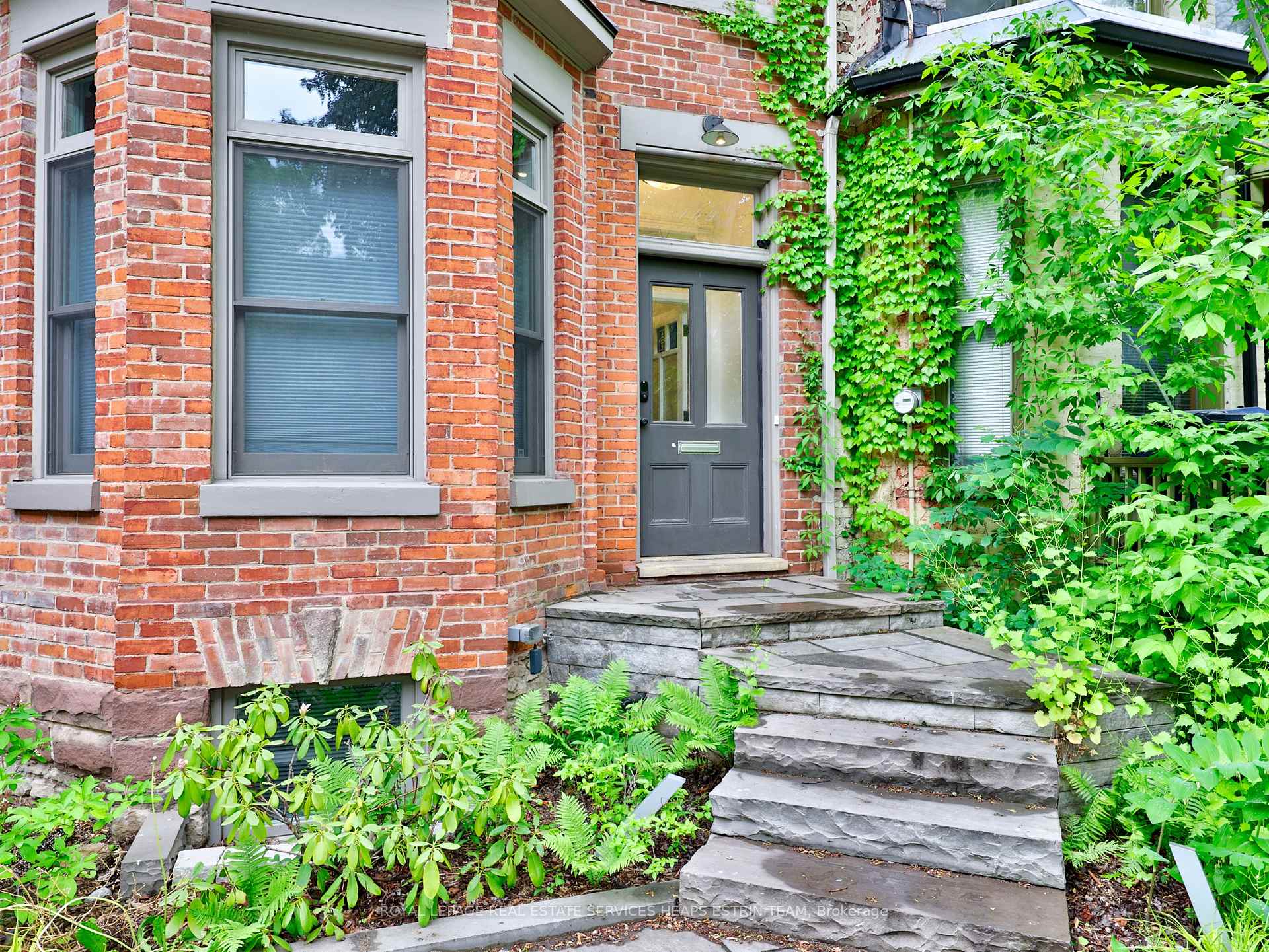 Photo 7 of Unit Main, 149 Robert Street, Toronto, University — HOMEH
