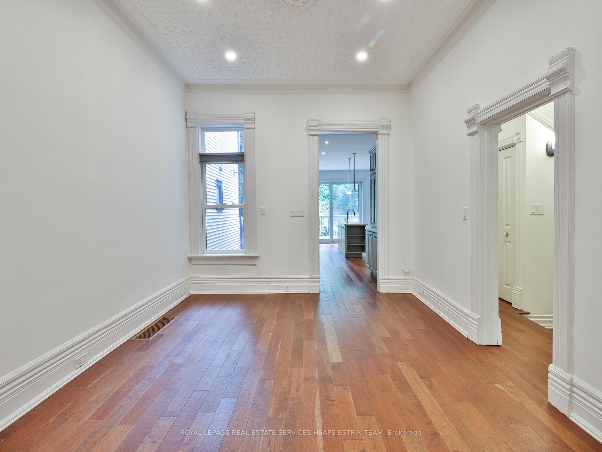 Photo 4 of Unit Main, 149 Robert Street, Toronto, University — HOMEH