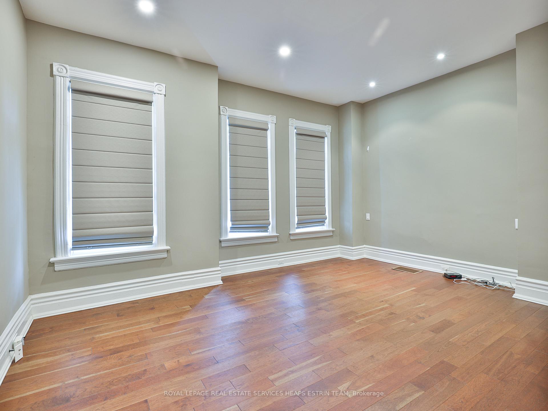 Photo 20 of Unit Main, 149 Robert Street, Toronto, University — HOMEH