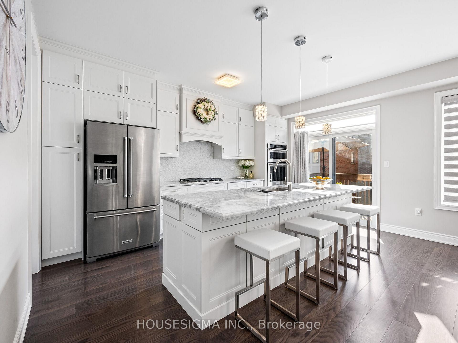 Photo 18 of 33 Vaudeville Drive, Etobicoke, Alderwood — HOMEH