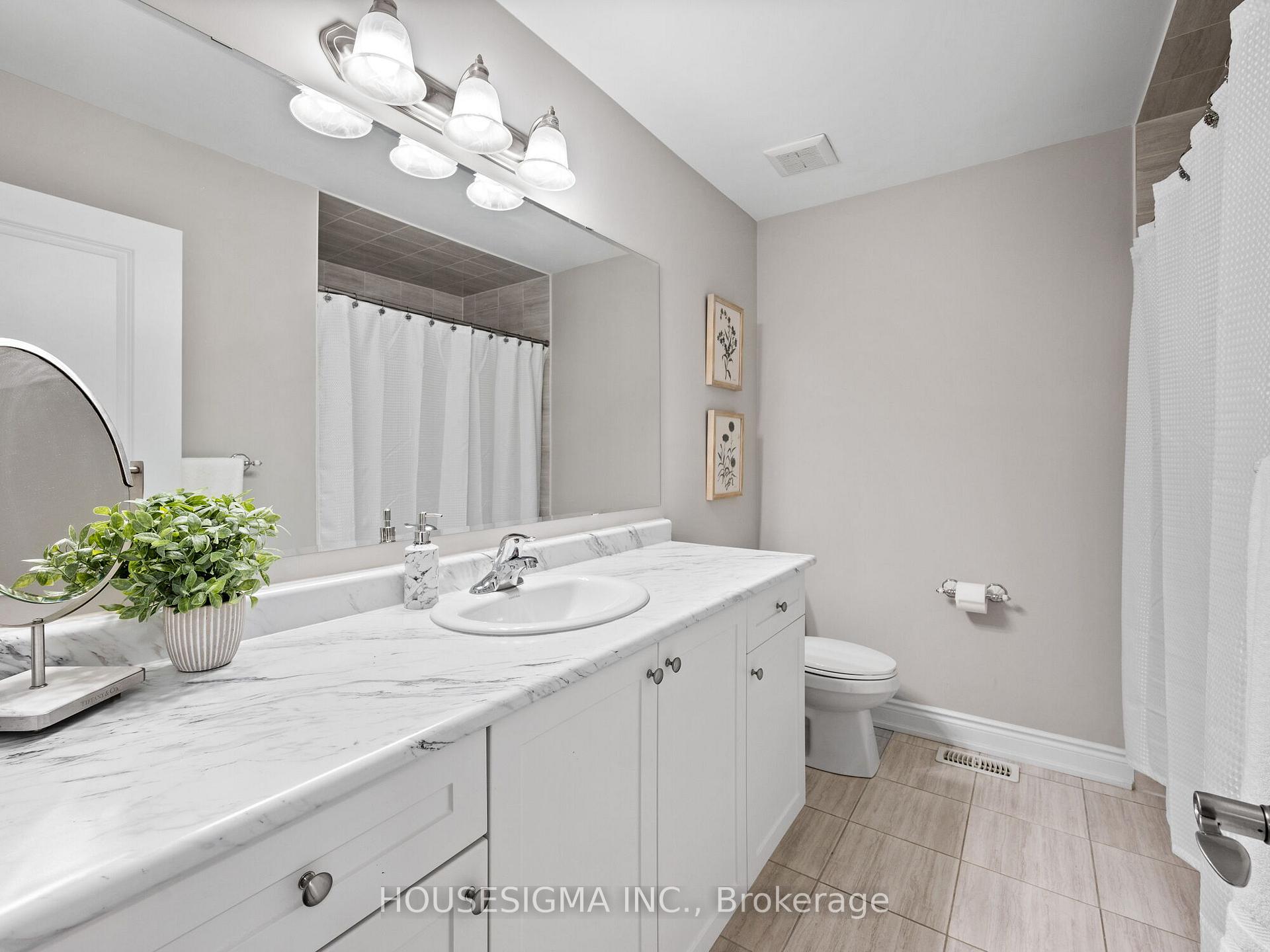 Photo 25 of 33 Vaudeville Drive, Etobicoke, Alderwood — HOMEH