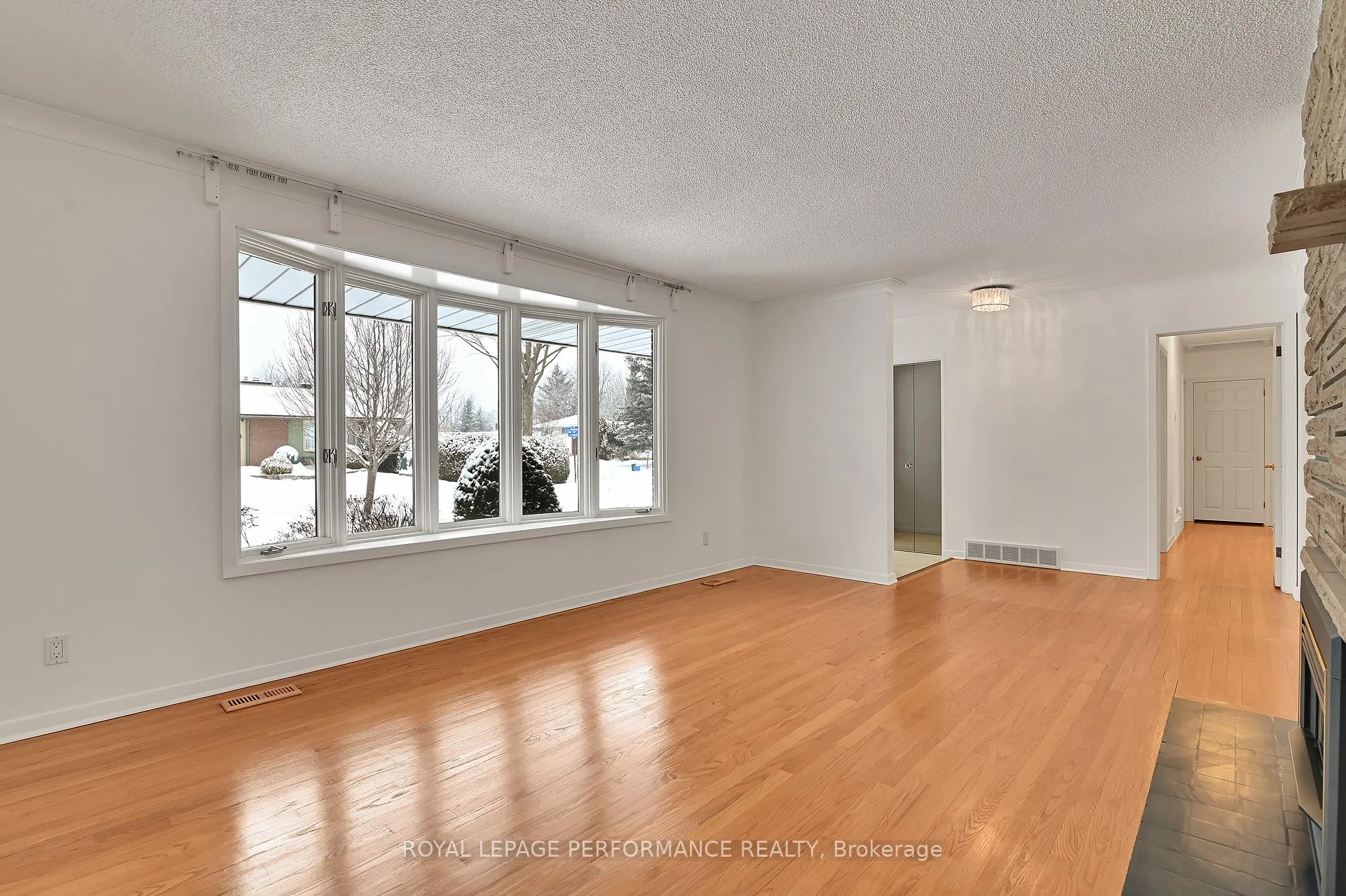 Photo 43 of 1104 Wiseman Crescent, Ottawa, Riverside Park — HOMEH