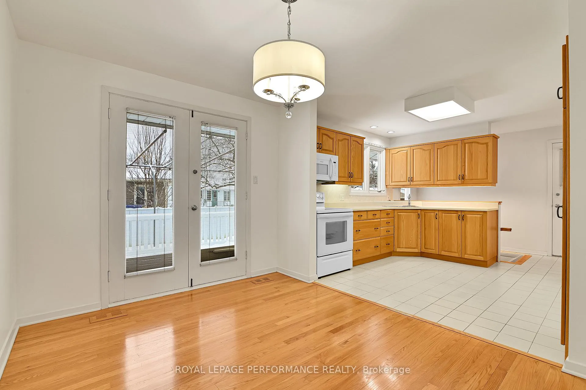 Photo 63 of 1104 Wiseman Crescent, Ottawa, Riverside Park — HOMEH
