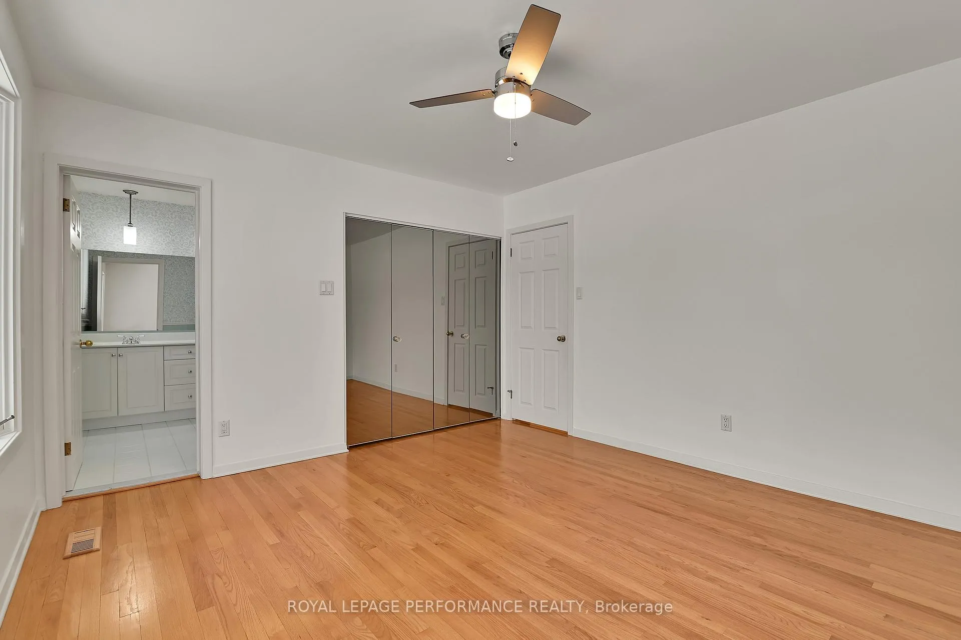 Photo 112 of 1104 Wiseman Crescent, Ottawa, Riverside Park — HOMEH