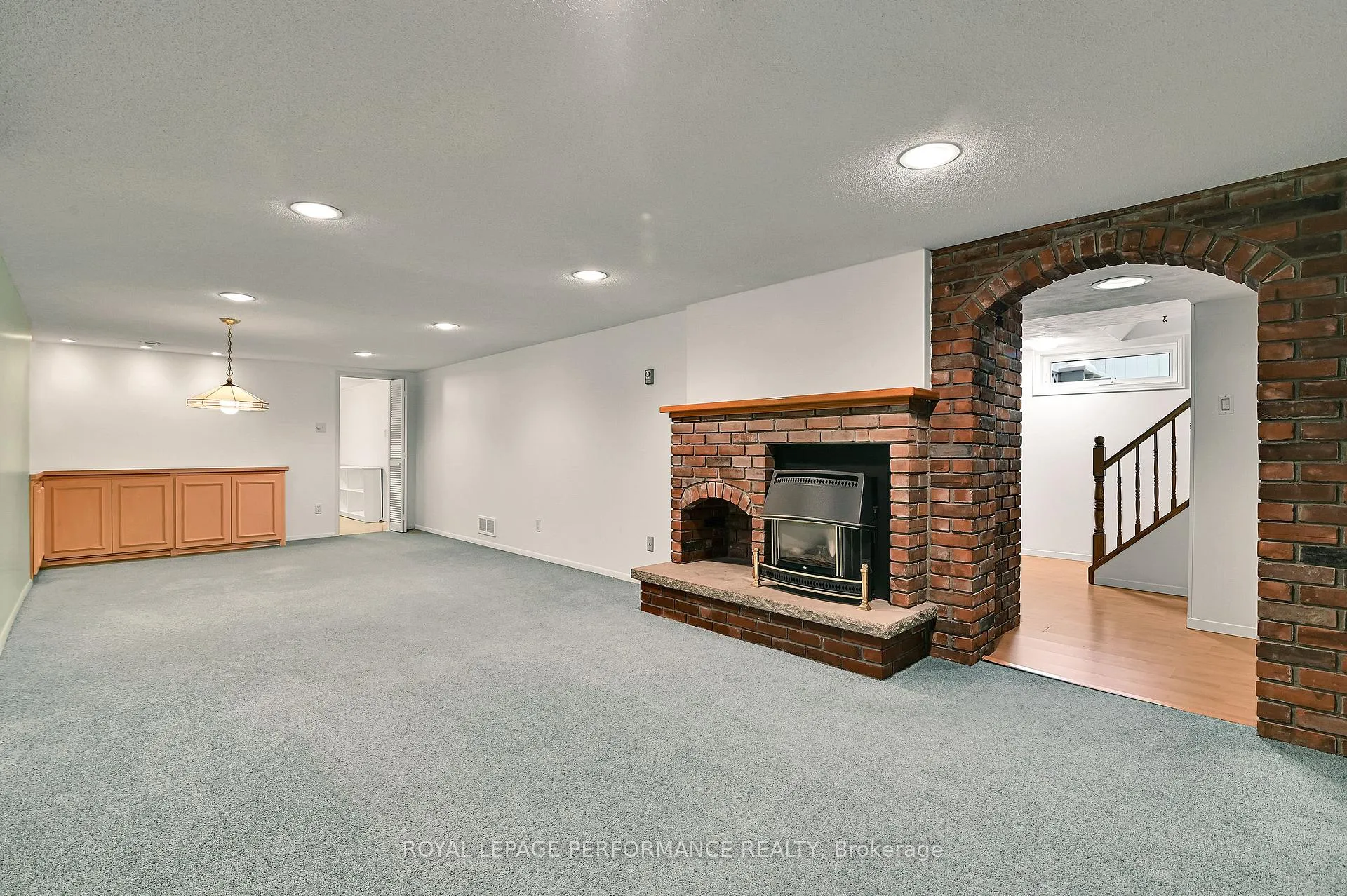Photo 143 of 1104 Wiseman Crescent, Ottawa, Riverside Park — HOMEH