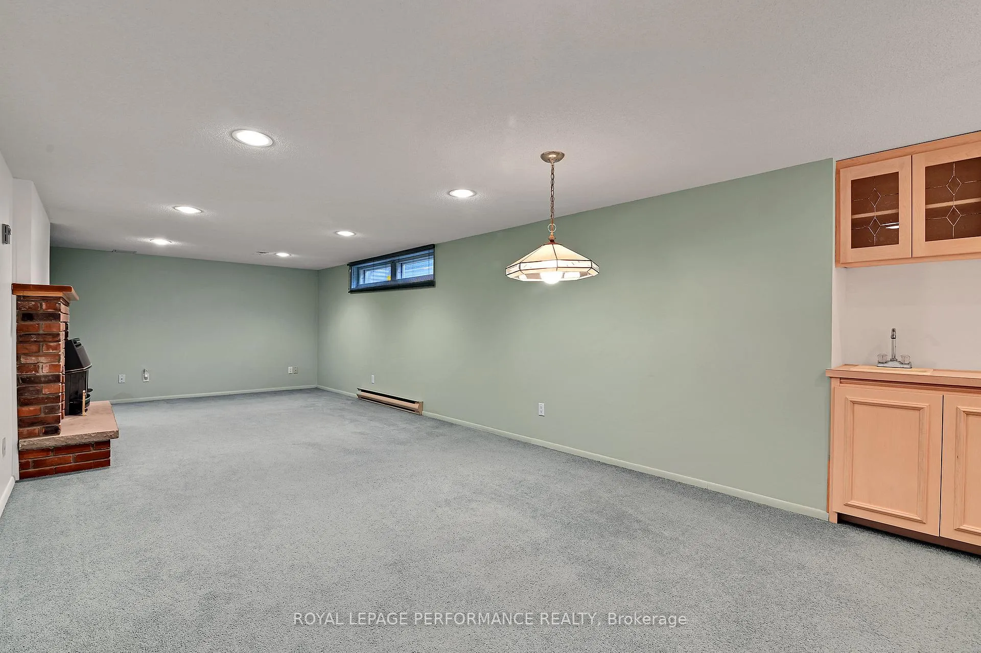 Photo 142 of 1104 Wiseman Crescent, Ottawa, Riverside Park — HOMEH
