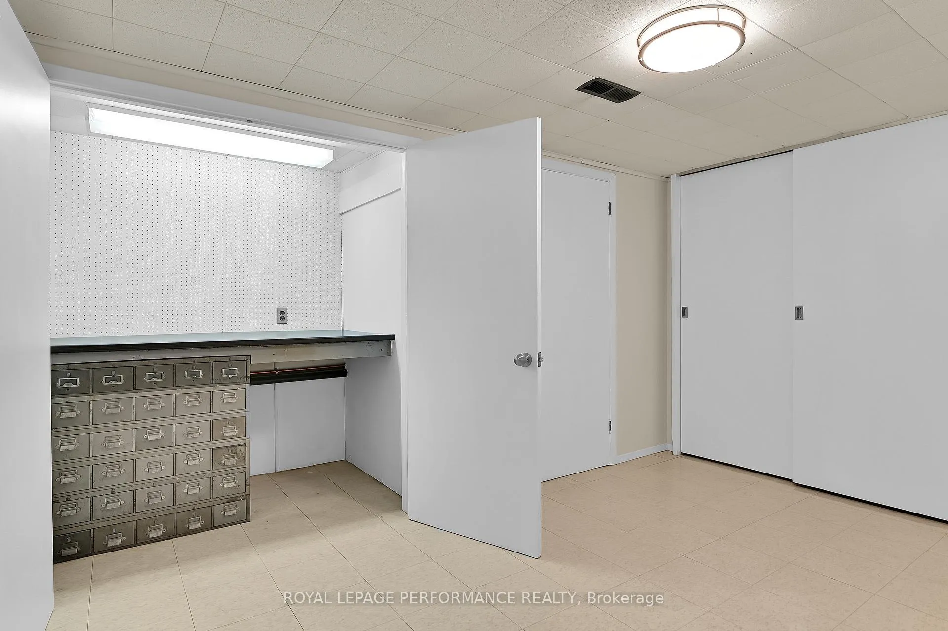 Photo 154 of 1104 Wiseman Crescent, Ottawa, Riverside Park — HOMEH