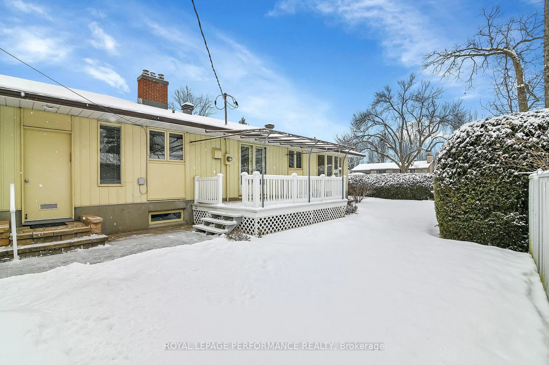 Photo 204 of 1104 Wiseman Crescent, Ottawa, Riverside Park — HOMEH