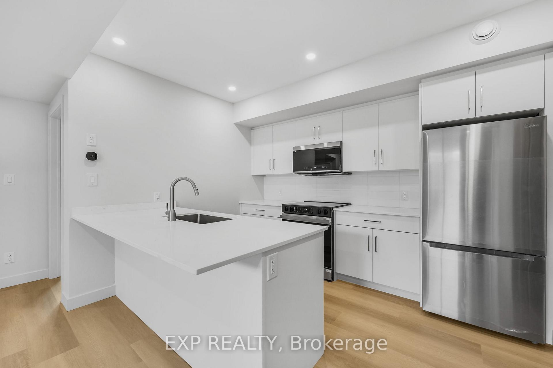 Photo 3 of Unit C, 2 Caroline Avenue, Ottawa, Ottawa West — HOMEH