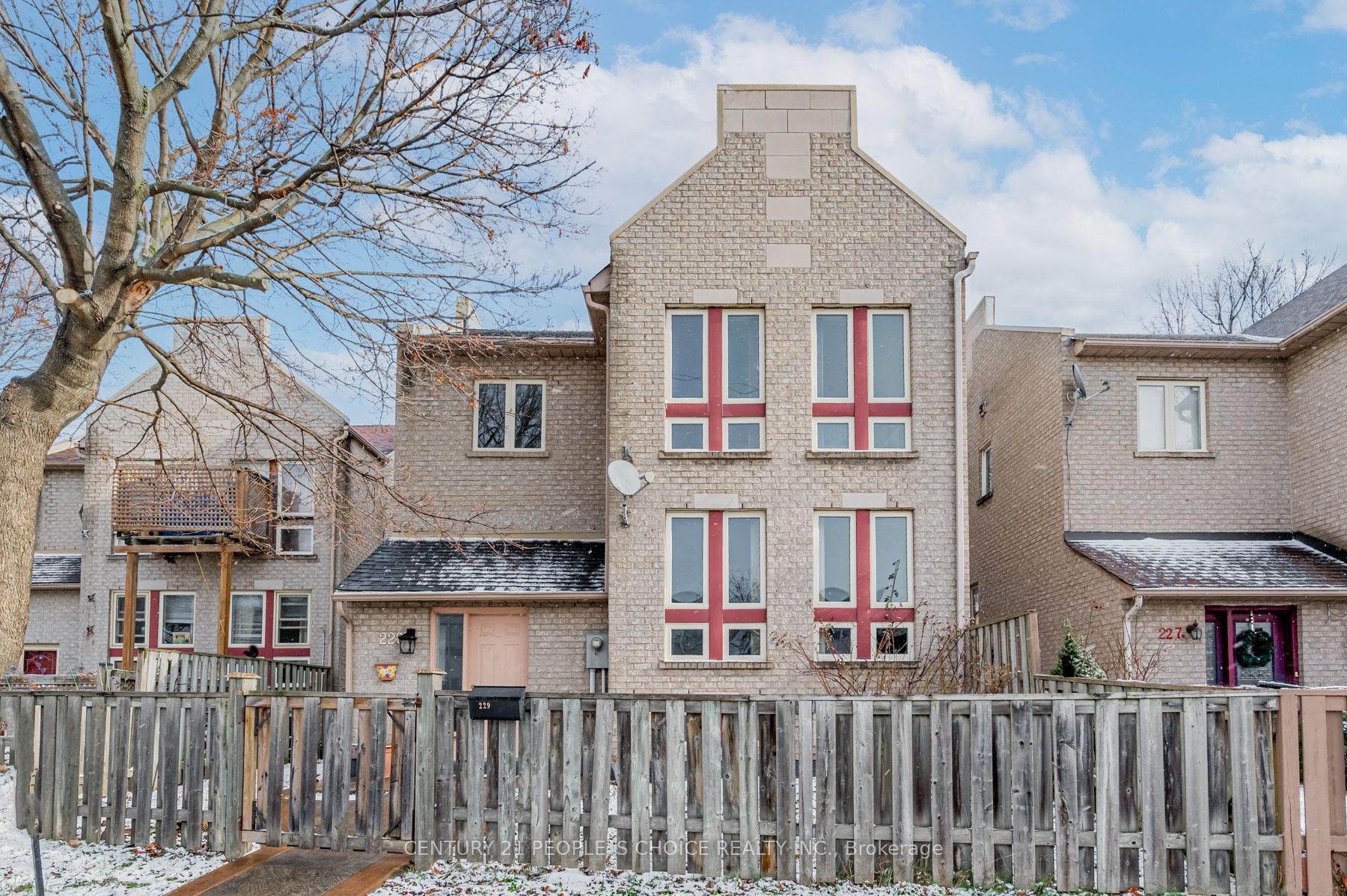 Photo 1 of 229 Islington Avenue, Etobicoke, New Toronto — HOMEH