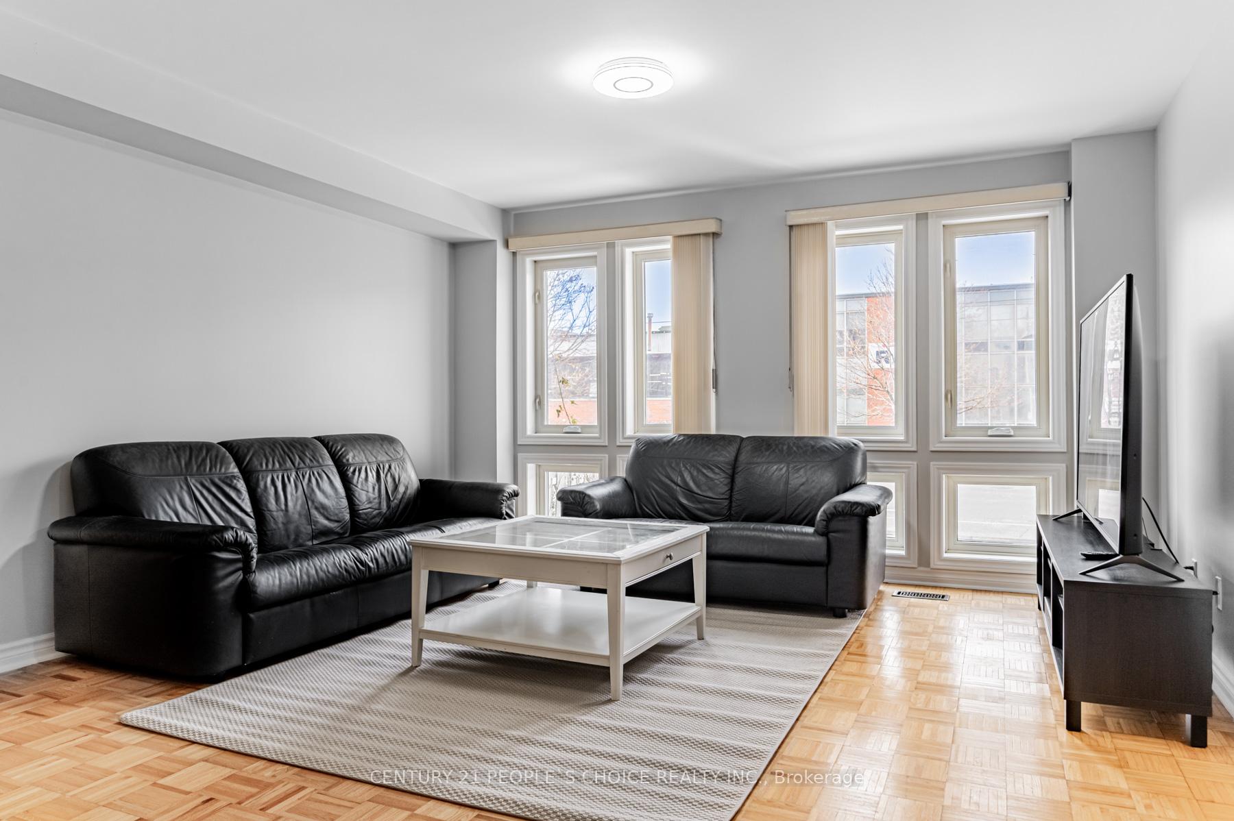 Photo 5 of 229 Islington Avenue, Etobicoke, New Toronto — HOMEH
