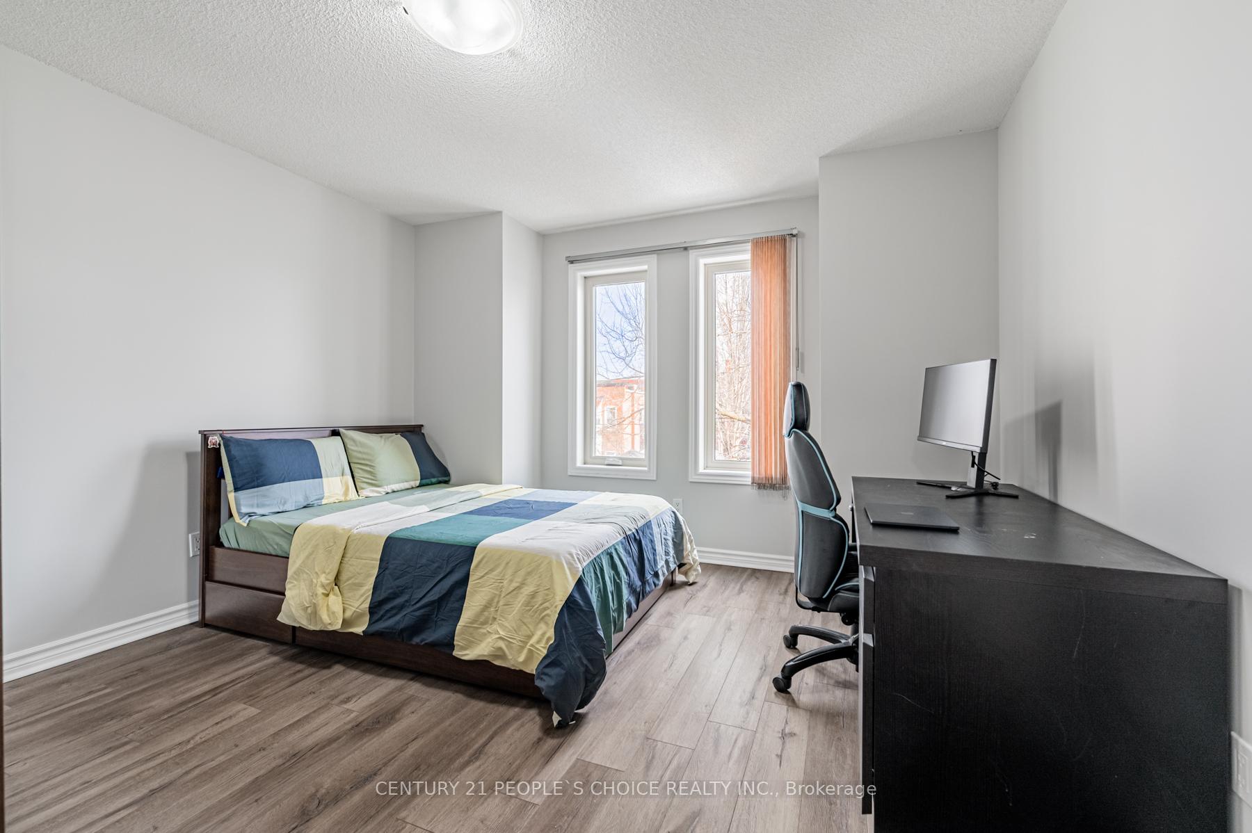 Photo 19 of 229 Islington Avenue, Etobicoke, New Toronto — HOMEH