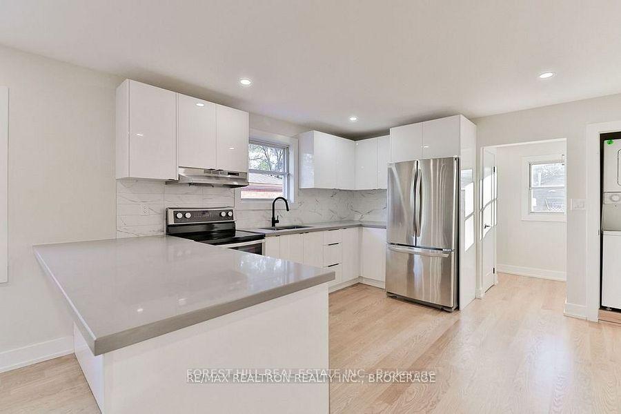 Photo 3 of Unit (Main), 258 Delta Street, Etobicoke, Alderwood — HOMEH