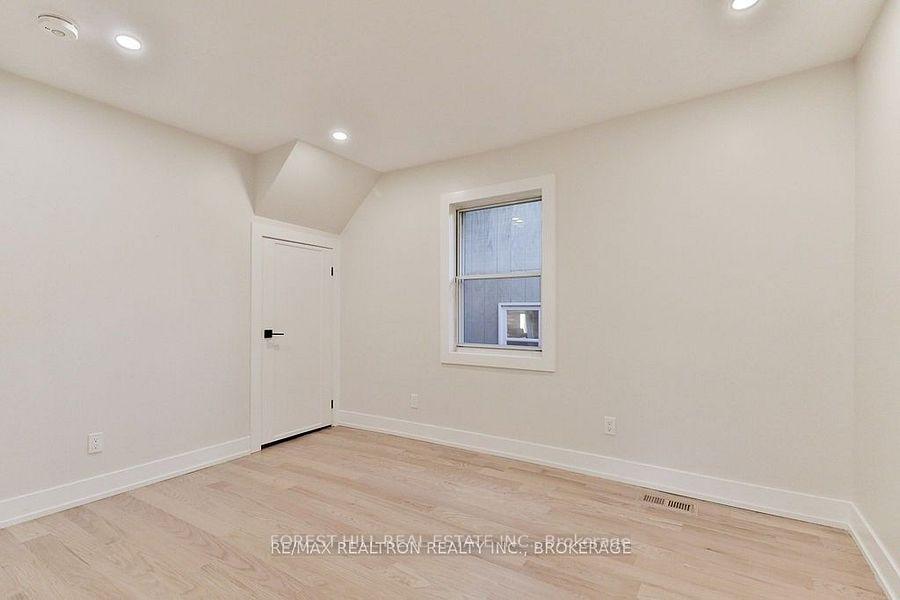 Photo 10 of Unit (Main), 258 Delta Street, Etobicoke, Alderwood — HOMEH