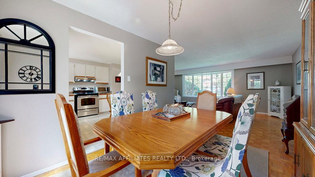 Photo 9 of 19 Wedgewood Crescent, Ottawa, Blackburn Hamlet — HOMEH
