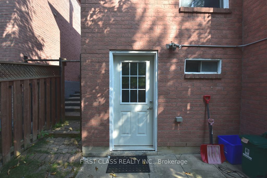Photo 2 of Unit bsmt, 15 Carle Crescent, Ajax, Central West — HOMEH