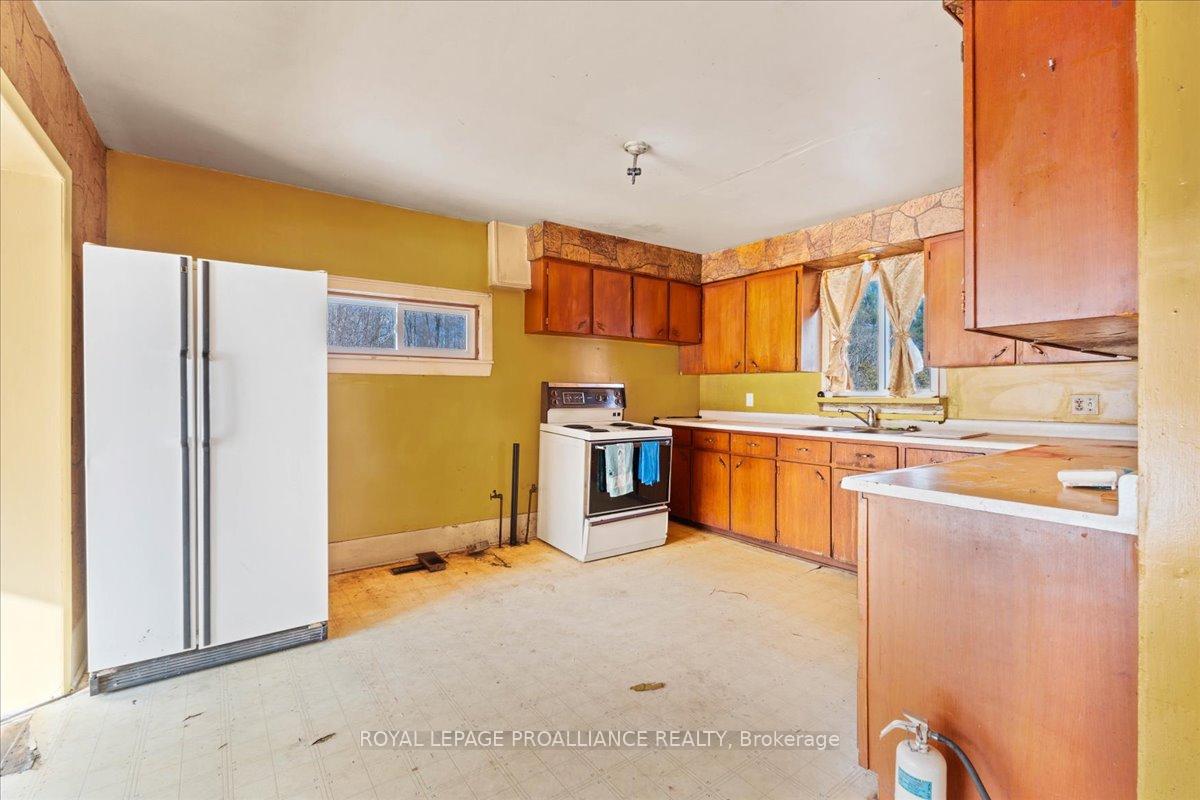 Photo 9 of 702 French Settlement Road N, Tweed, Elzevir (Twp) — HOMEH