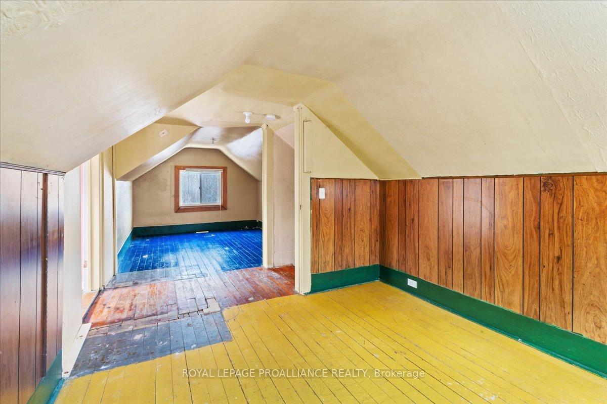 Photo 15 of 702 French Settlement Road N, Tweed, Elzevir (Twp) — HOMEH