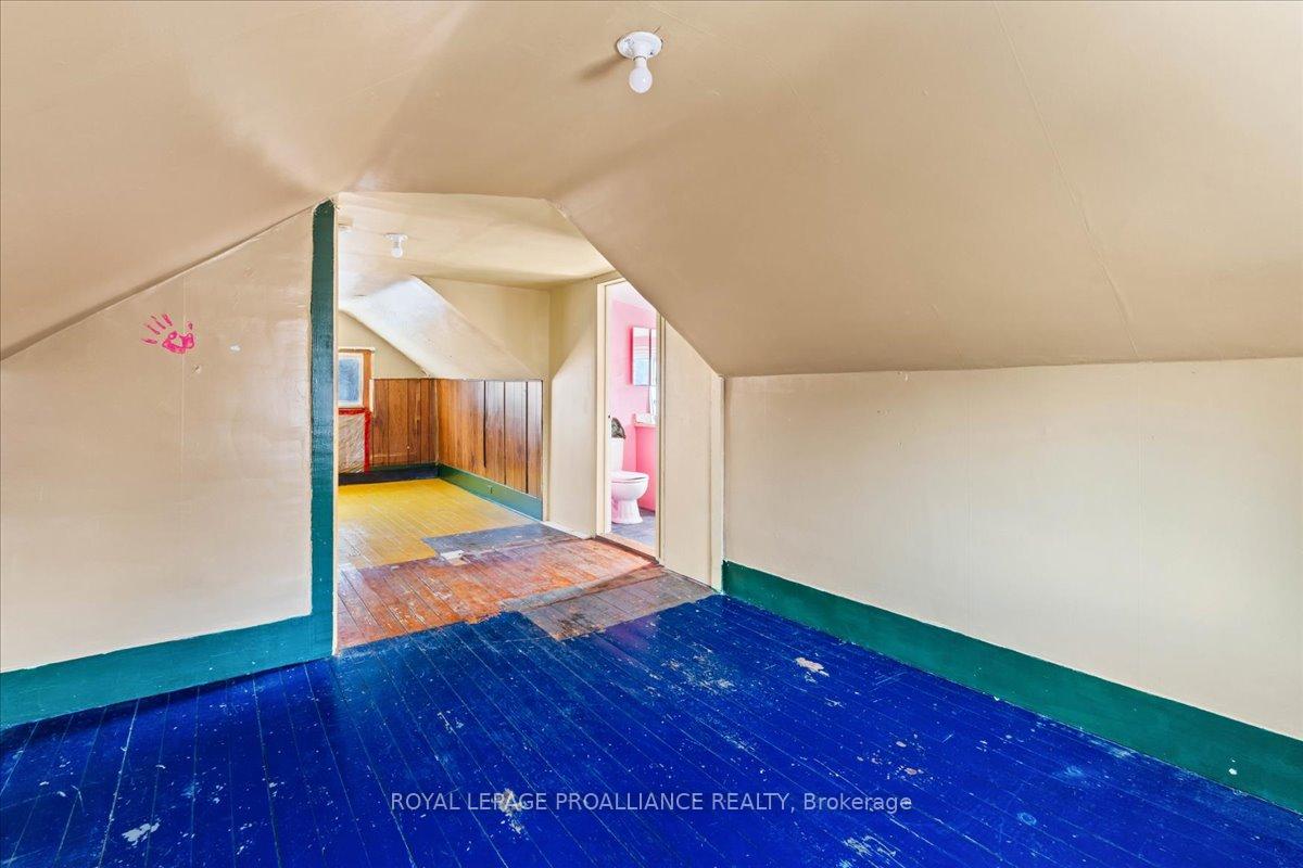 Photo 17 of 702 French Settlement Road N, Tweed, Elzevir (Twp) — HOMEH