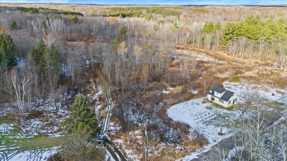 Photo 19 of 702 French Settlement Road N, Tweed, Elzevir (Twp) — HOMEH