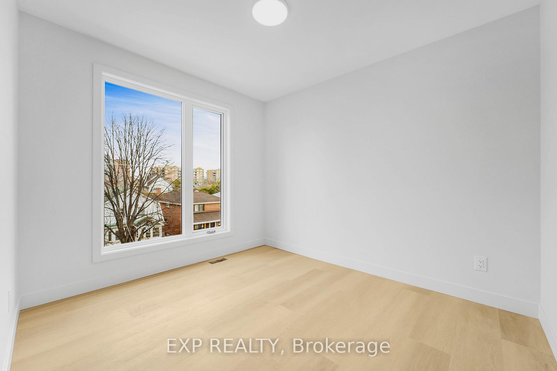 Photo 15 of Unit A, 2 Caroline Avenue, Ottawa, Ottawa West — HOMEH