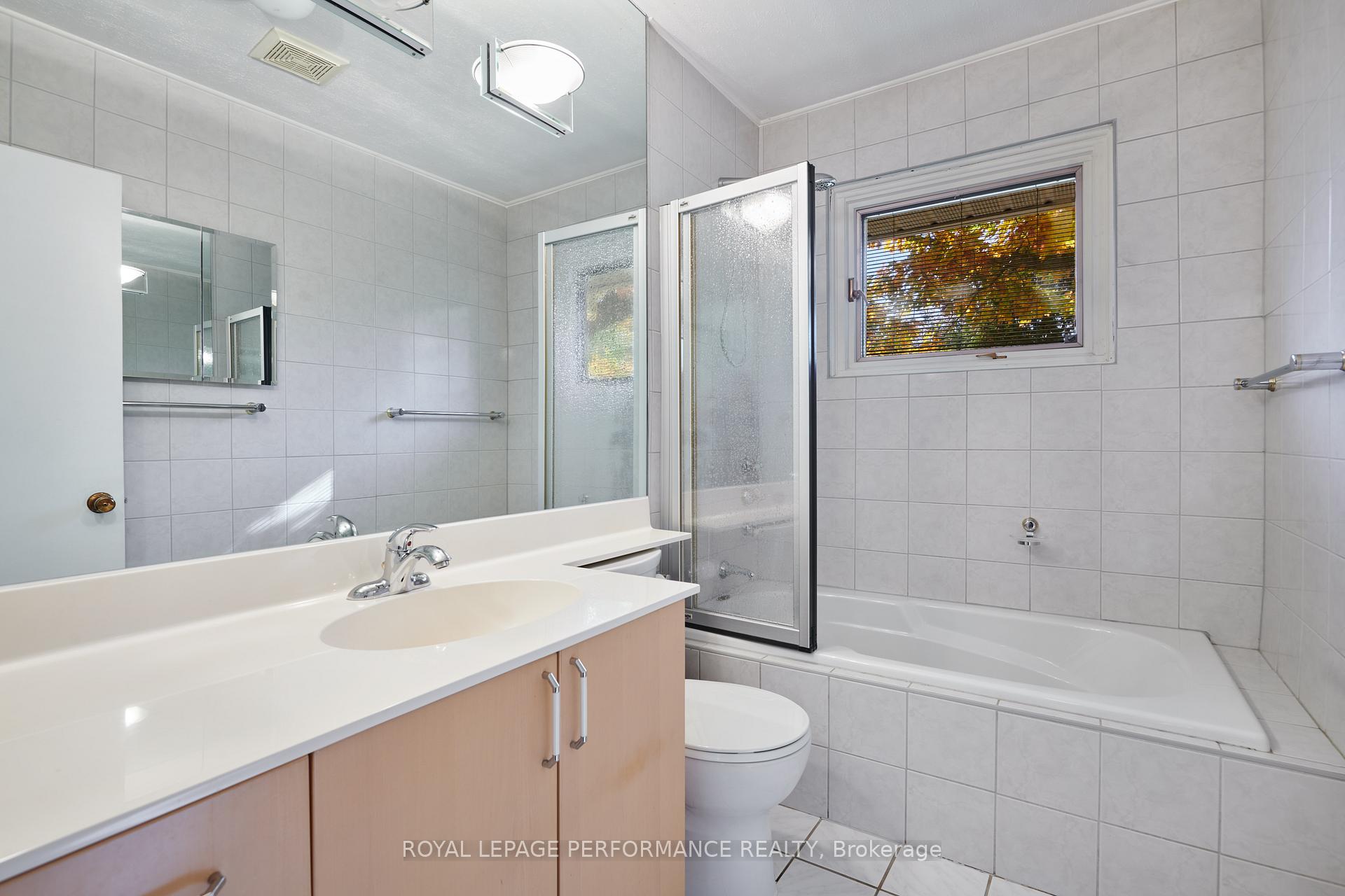 Photo 15 of 1394 Wesmar Drive, Ottawa, Alta Vista — HOMEH