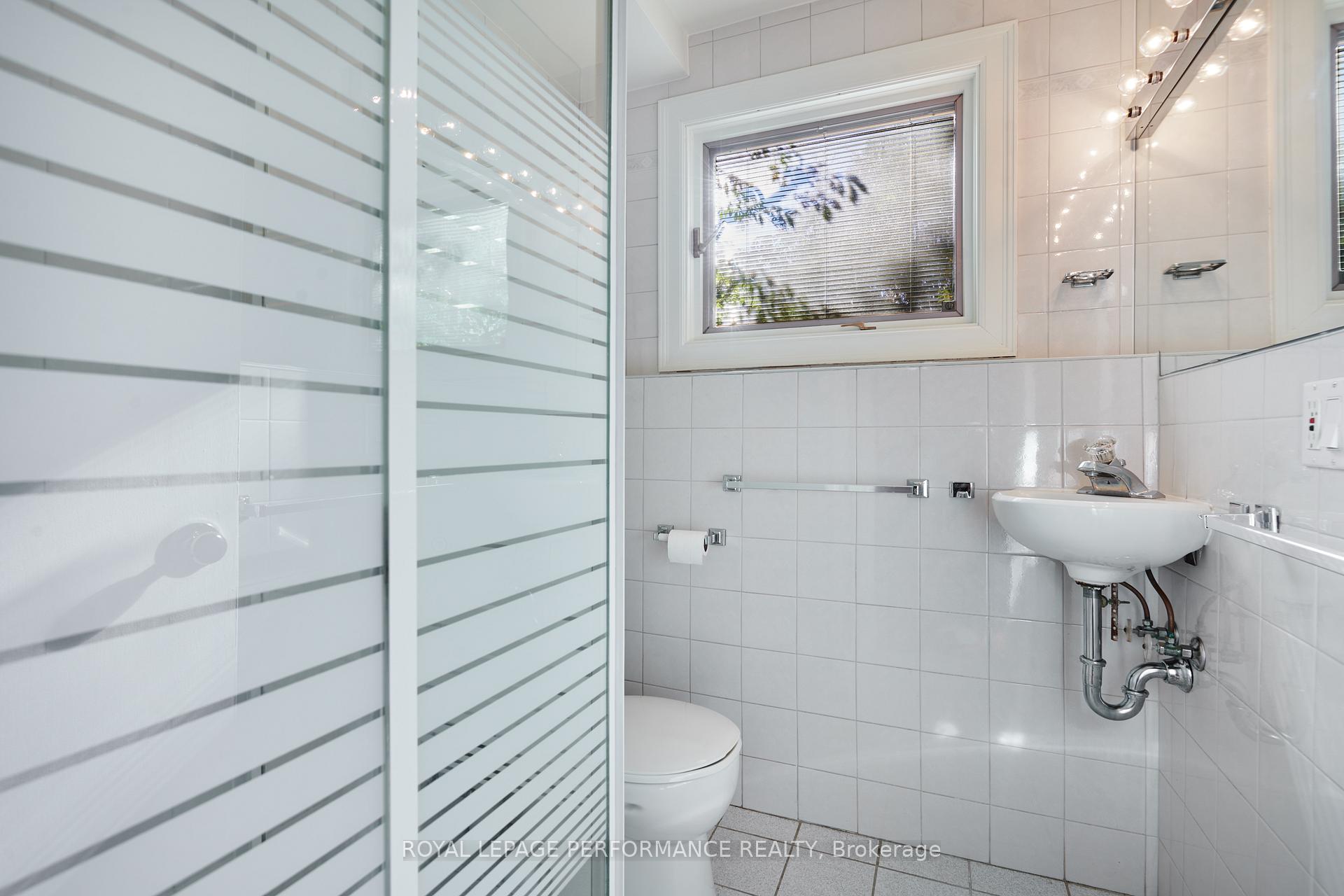 Photo 16 of 1394 Wesmar Drive, Ottawa, Alta Vista — HOMEH