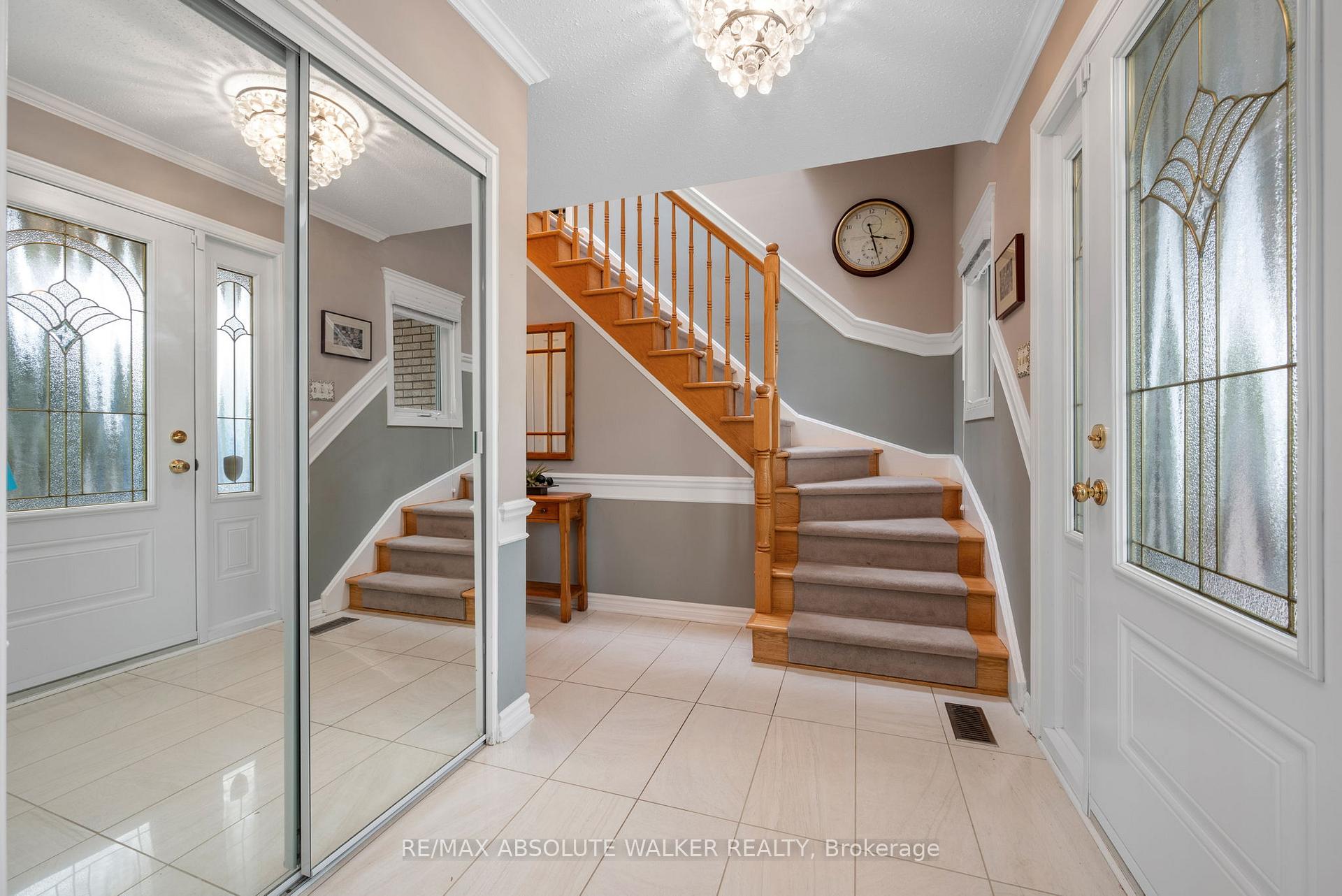 Photo 3 of 2372 Ogilvie Road, Ottawa, Beacon Hill North — HOMEH