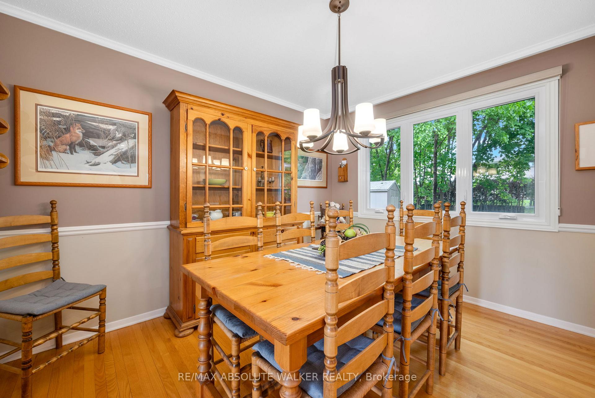Photo 9 of 2372 Ogilvie Road, Ottawa, Beacon Hill North — HOMEH