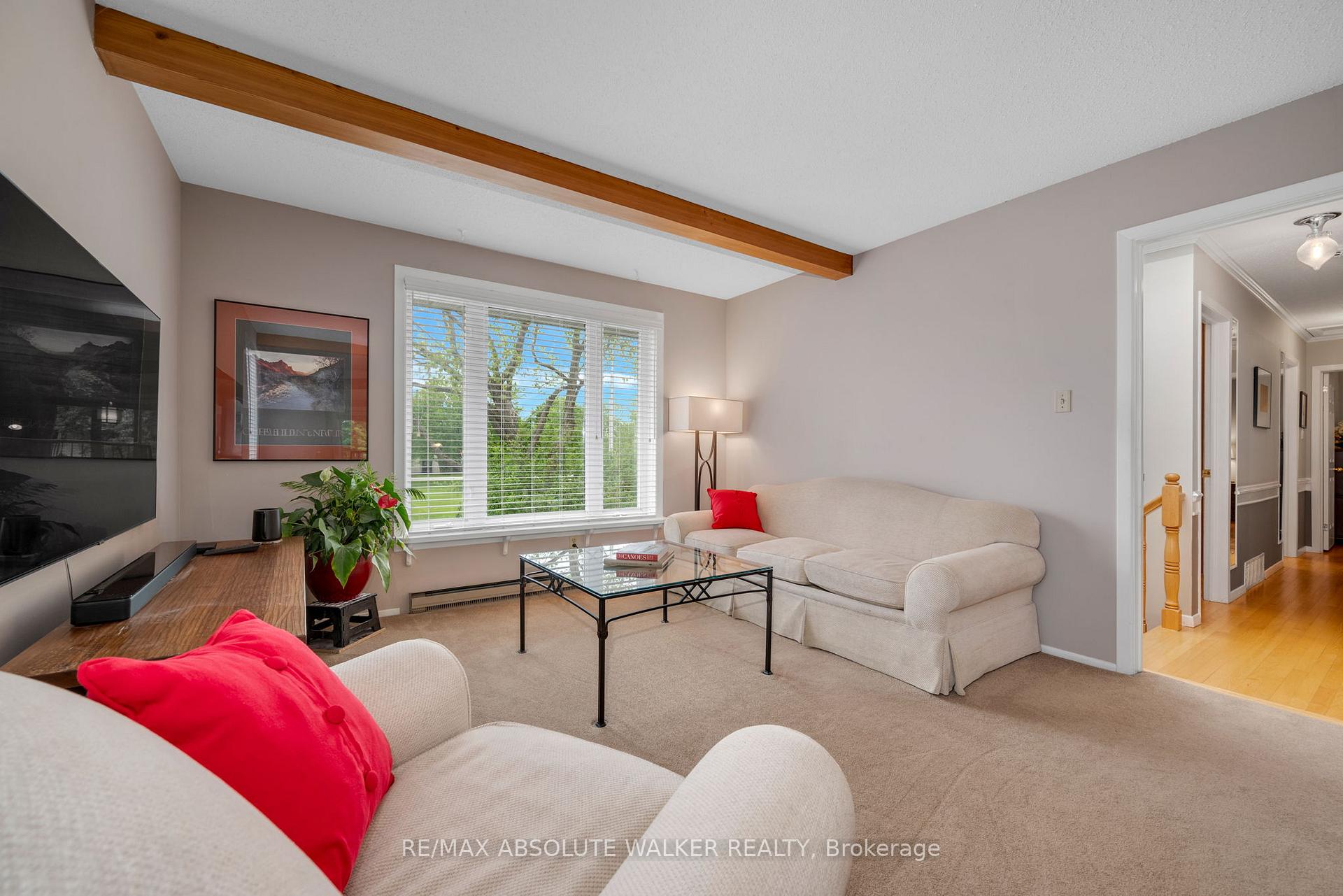 Photo 18 of 2372 Ogilvie Road, Ottawa, Beacon Hill North — HOMEH