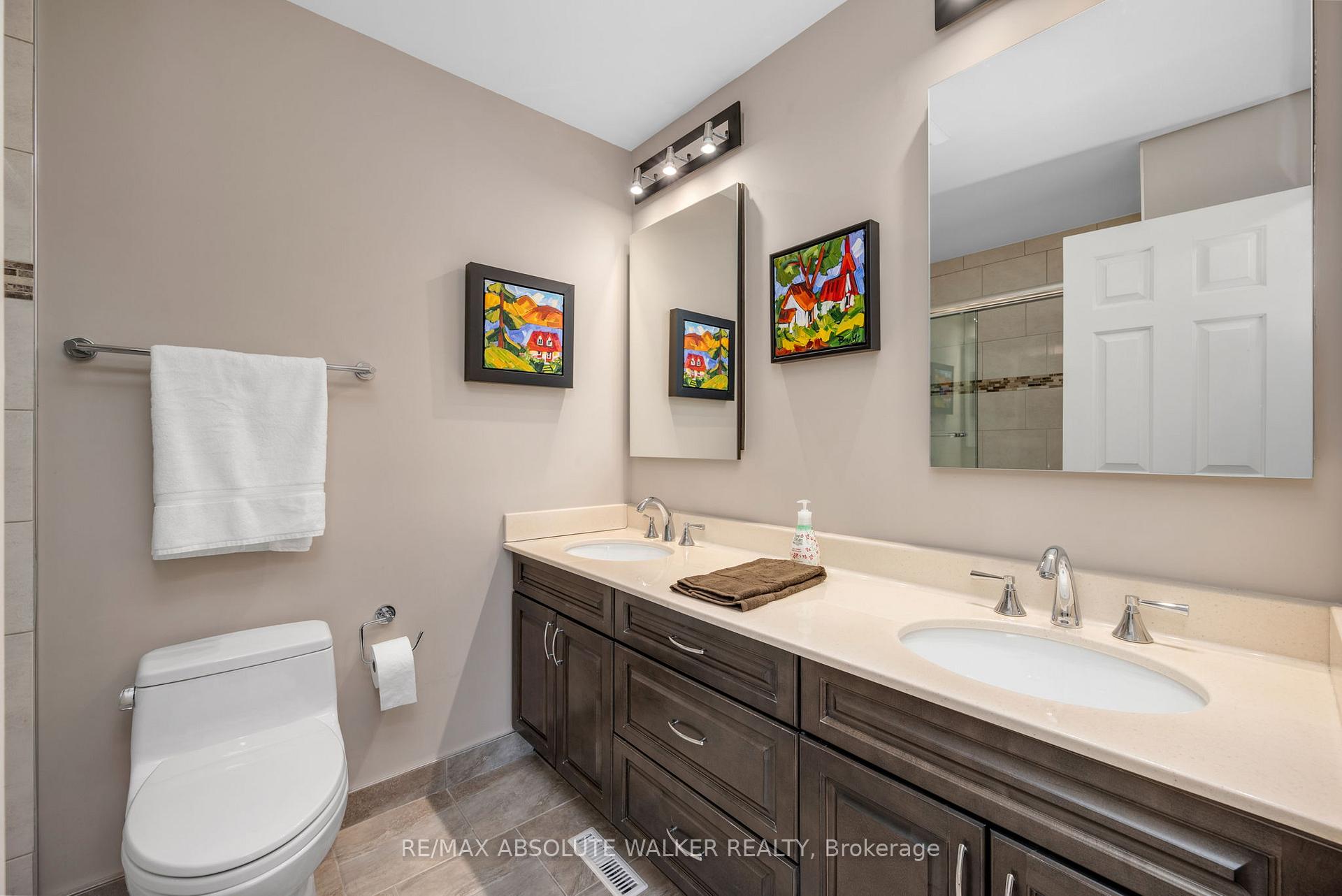 Photo 23 of 2372 Ogilvie Road, Ottawa, Beacon Hill North — HOMEH