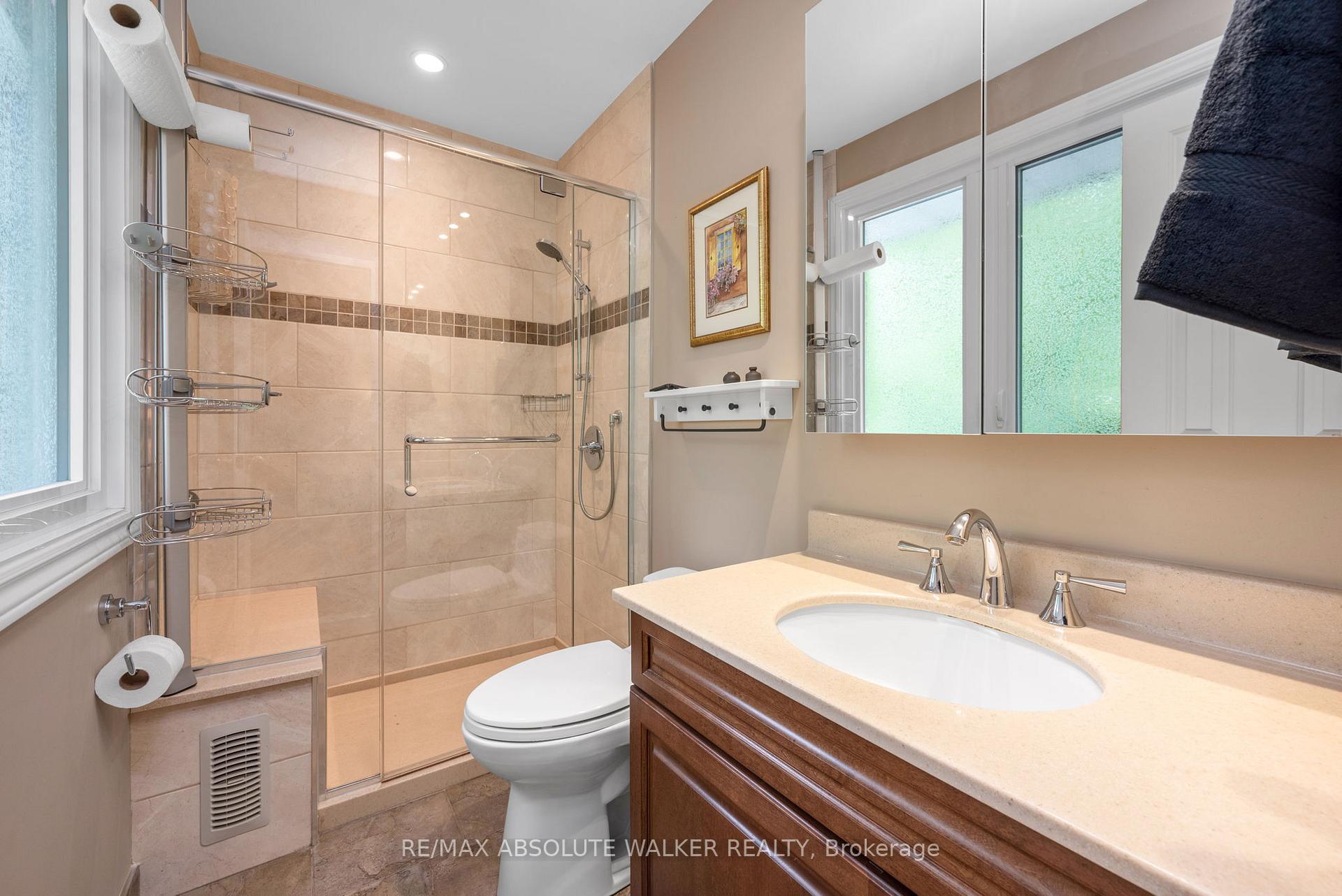 Photo 26 of 2372 Ogilvie Road, Ottawa, Beacon Hill North — HOMEH