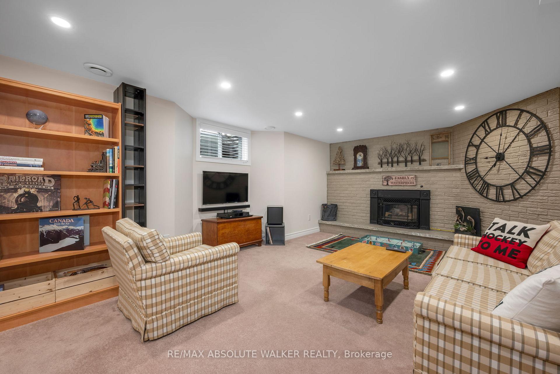 Photo 28 of 2372 Ogilvie Road, Ottawa, Beacon Hill North — HOMEH