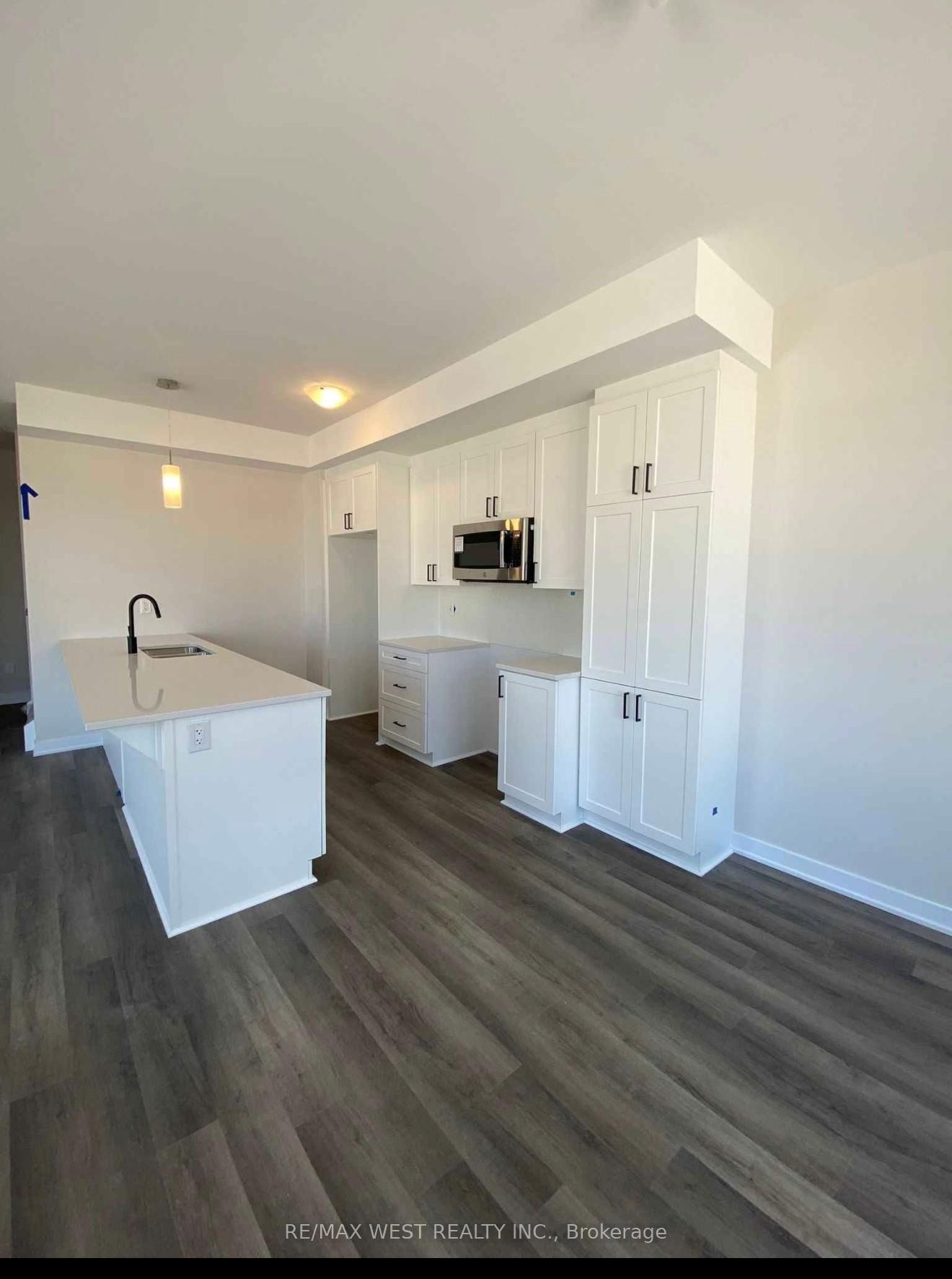 Photo 1 of 216 Tussock Private, Ottawa, Blossom Park/Kemp Park/Findlay Creek — HOMEH