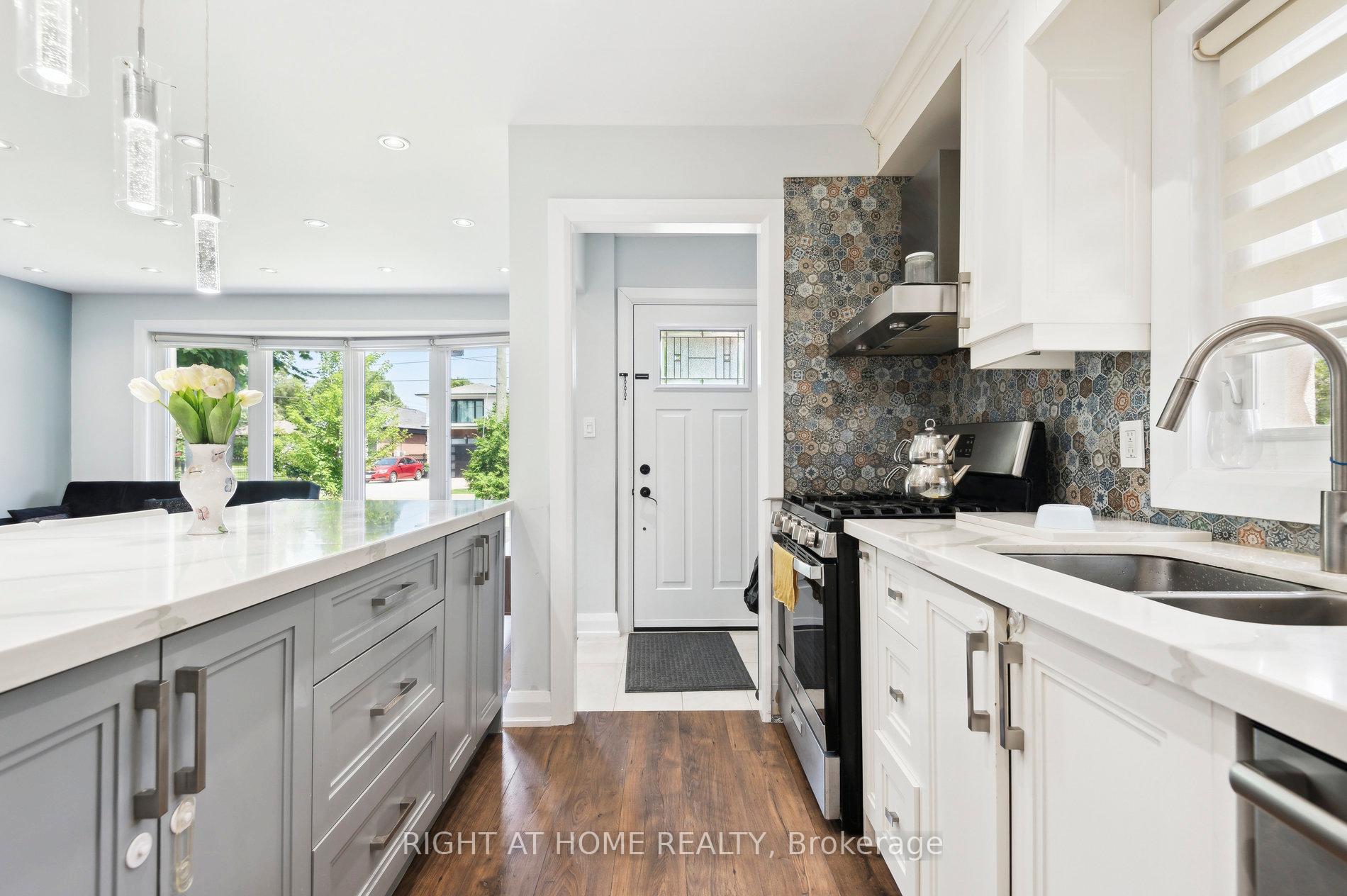 Photo 14 of 74 Westhead Road, Etobicoke, Alderwood — HOMEH