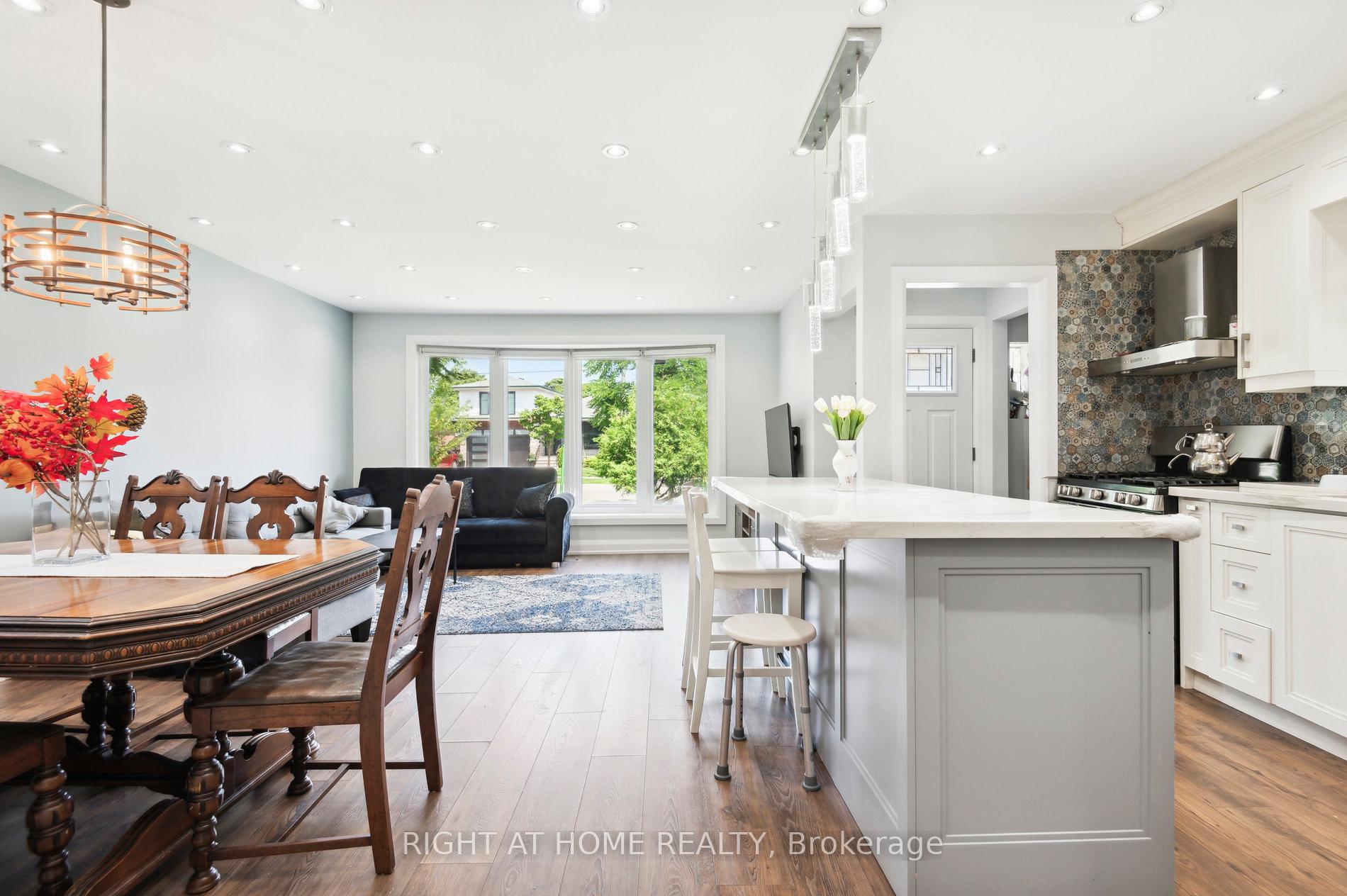 Photo 15 of 74 Westhead Road, Etobicoke, Alderwood — HOMEH
