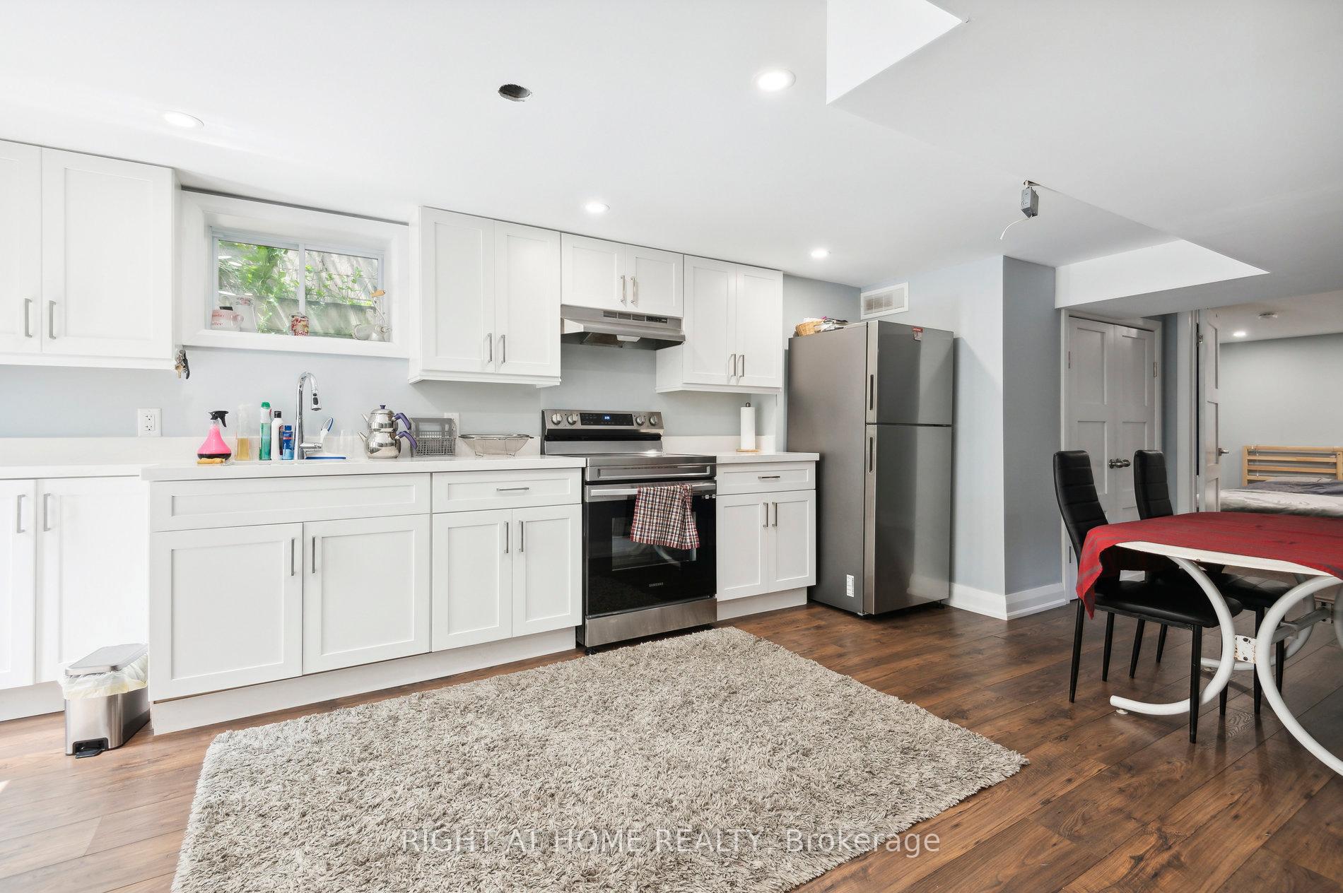 Photo 29 of 74 Westhead Road, Etobicoke, Alderwood — HOMEH