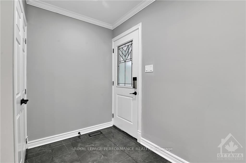 Photo 2 of 3028 Linton Road, Ottawa, Riverside Park South — HOMEH