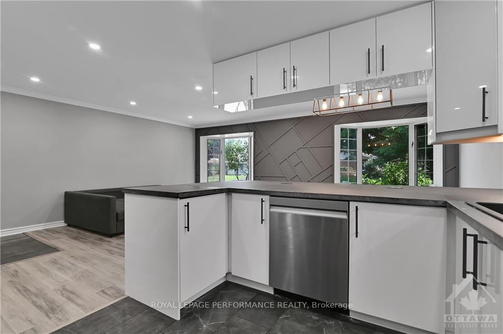 Photo 5 of 3028 Linton Road, Ottawa, Riverside Park South — HOMEH