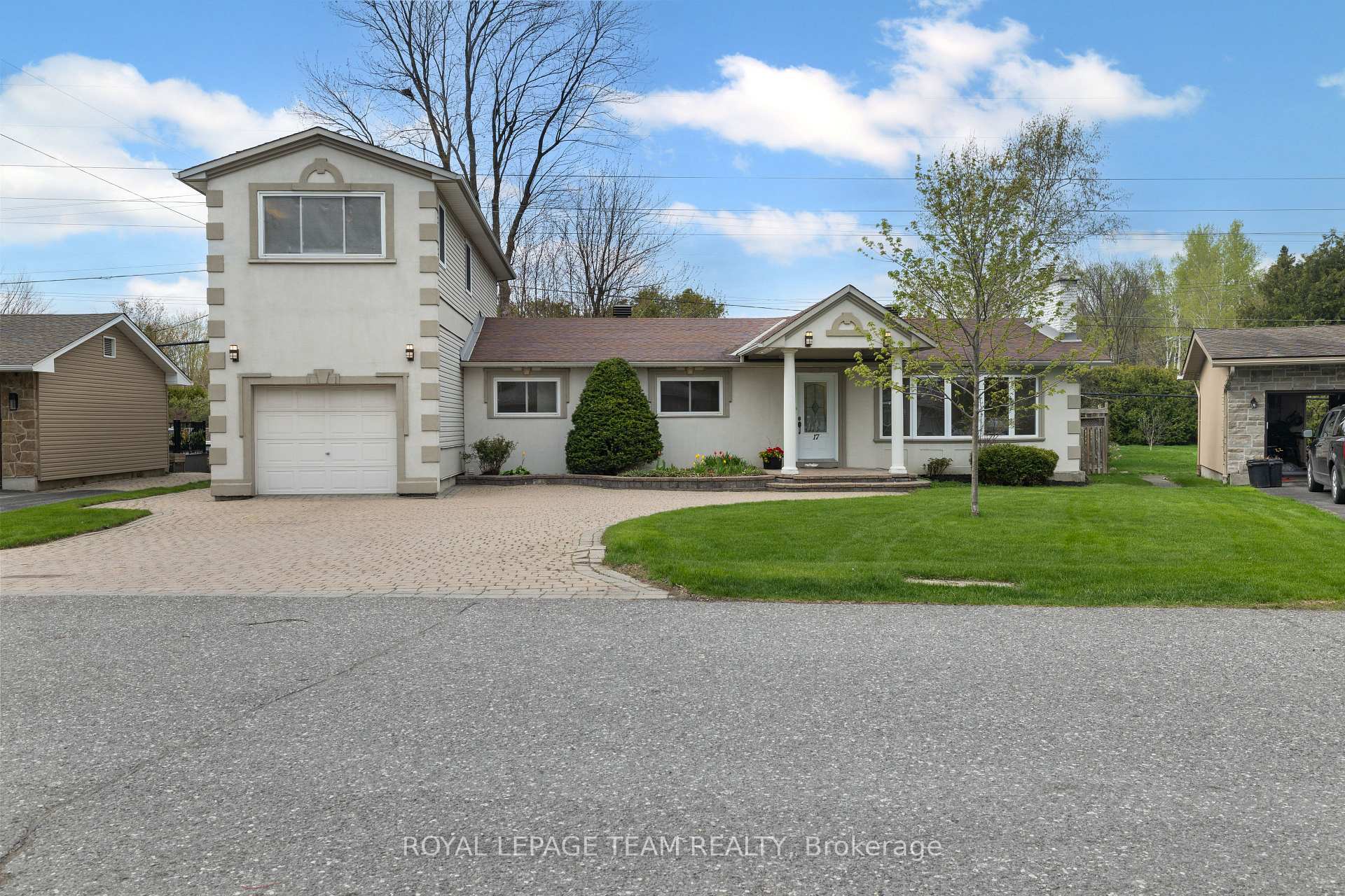 Photo 2 of 17 Cherrywood Drive, Ottawa, Arbeatha Park — HOMEH