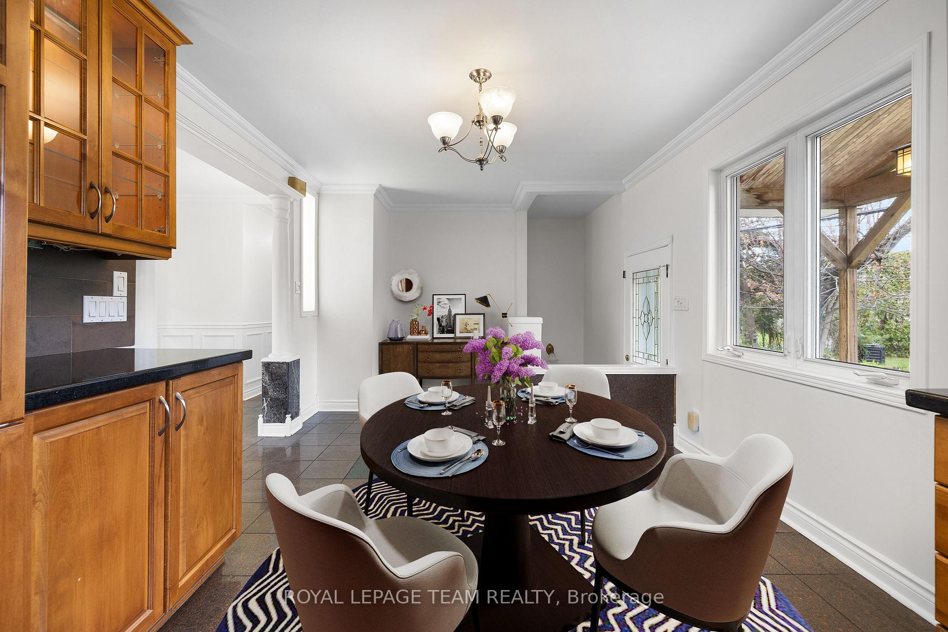 Photo 14 of 17 Cherrywood Drive, Ottawa, Arbeatha Park — HOMEH