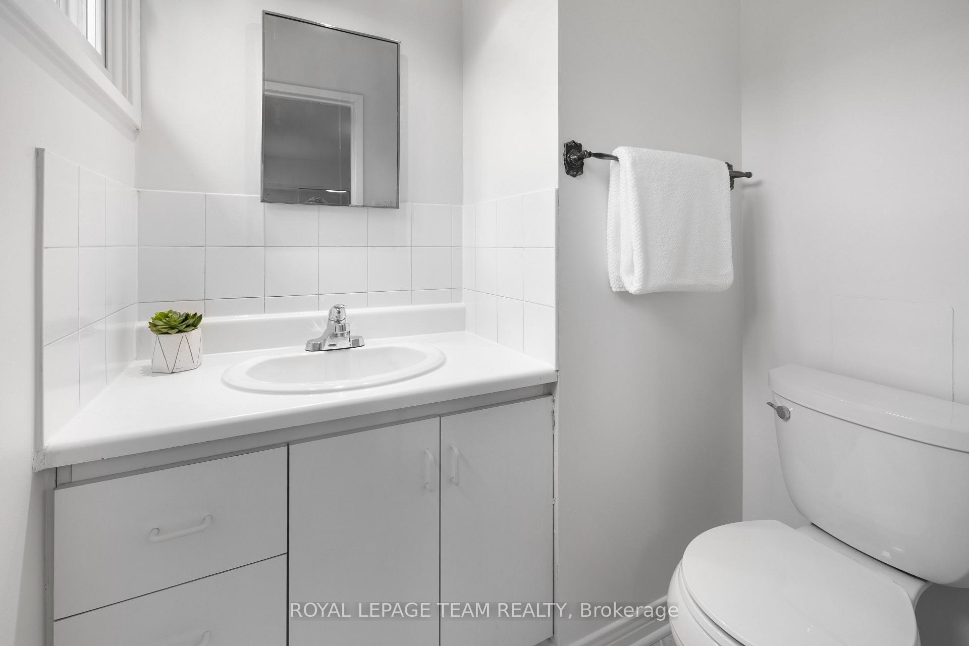 Photo 20 of 17 Cherrywood Drive, Ottawa, Arbeatha Park — HOMEH