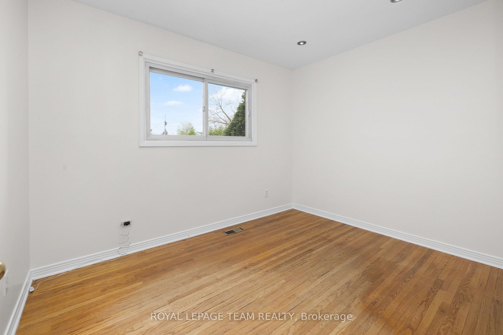 Photo 21 of 17 Cherrywood Drive, Ottawa, Arbeatha Park — HOMEH